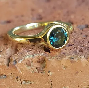 1.13ct Australian Parti Sapphire 9ct Yellow Gold Ring
