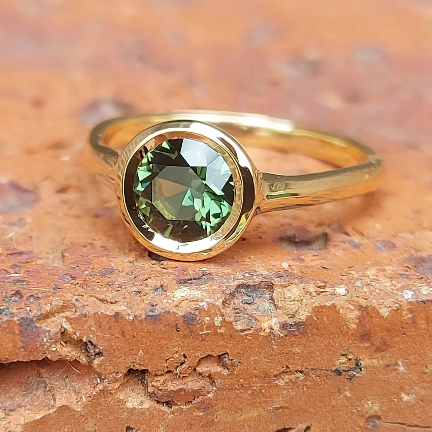 1.1ct Round Australian Green Sapphire 9ct Yellow Gold Ring