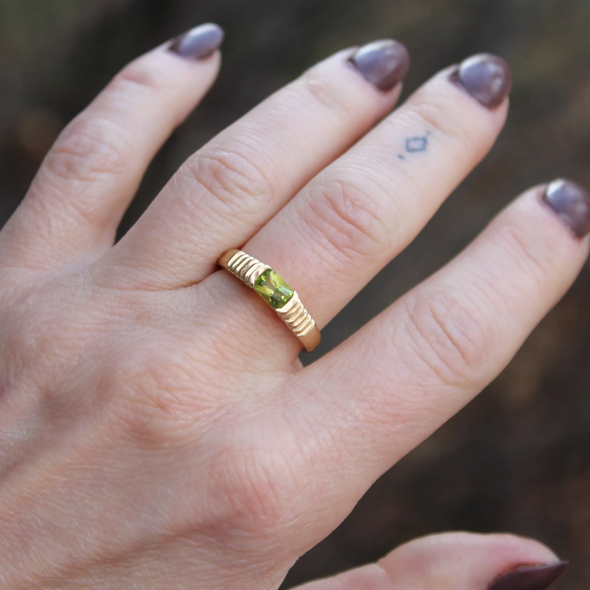 14k Gold   Peridot Step Signet Ring