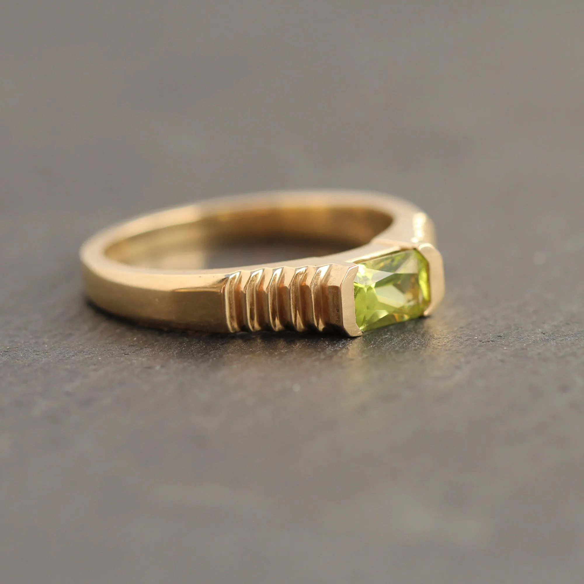 14k Gold   Peridot Step Signet Ring
