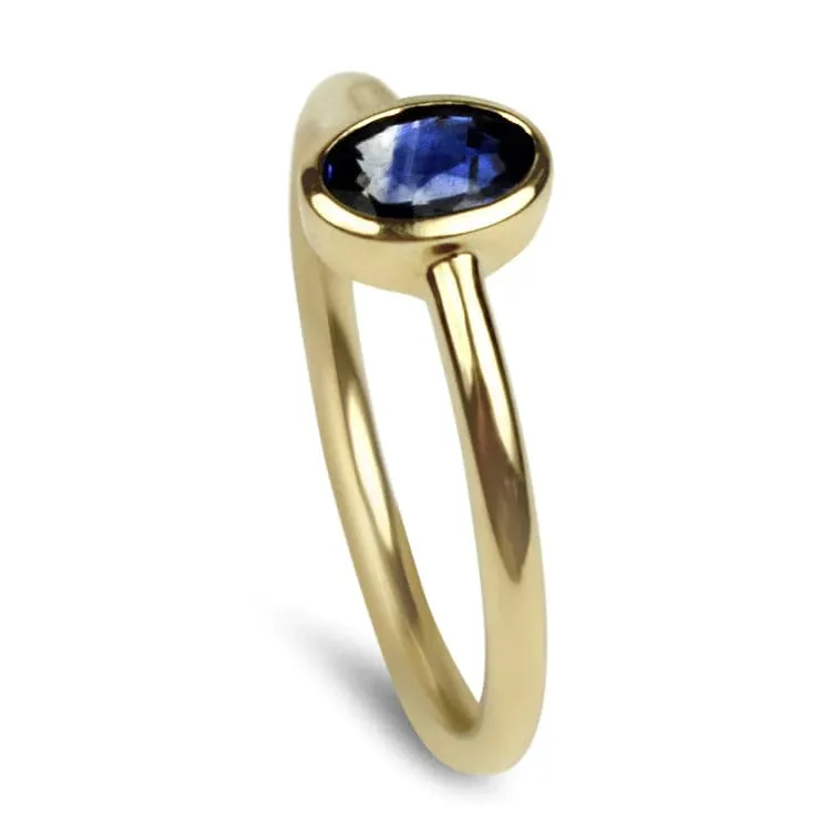 14k Yellow Gold Ceylon Oval Sapphire Ring