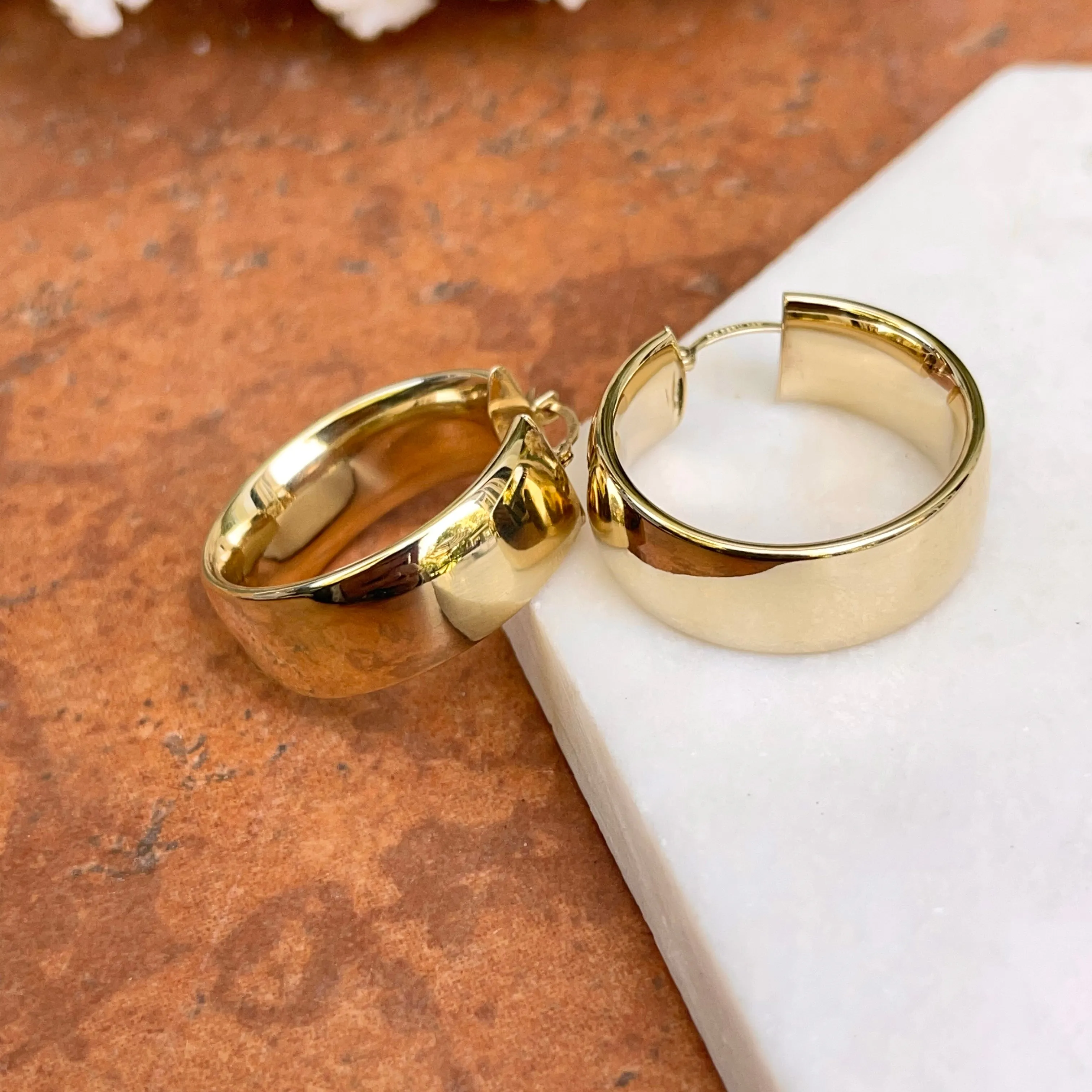14KT Yellow Gold Wide 10mm Round Tube Hoop Earrings 25mm