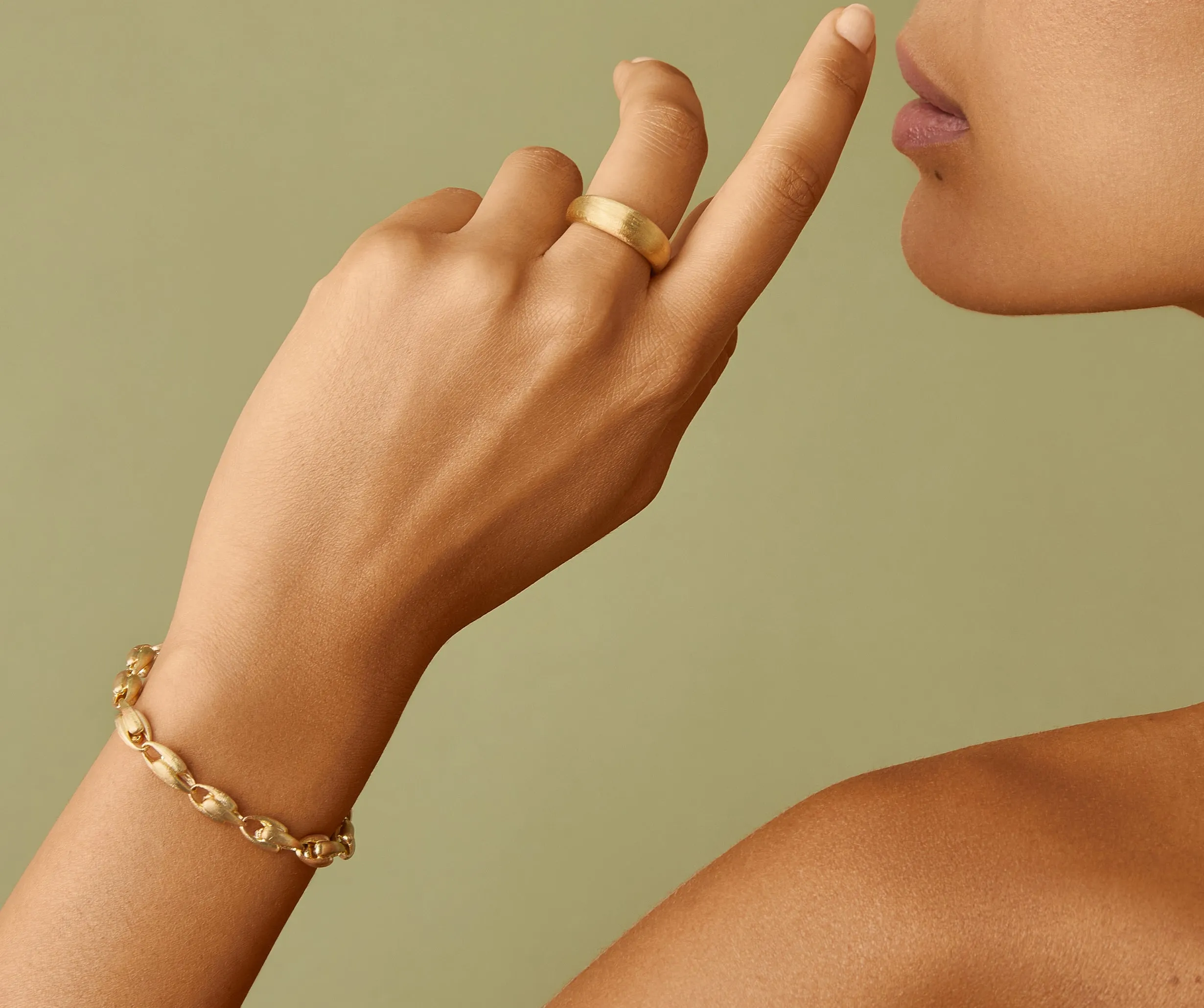 18K Lucia Collection Gold Small Link Bracelet