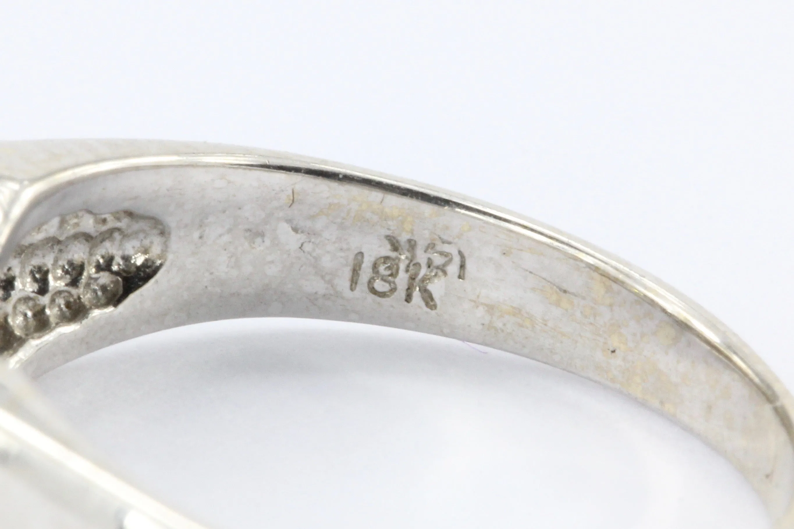 18K White Gold Yellow Sapphire & Diamond Ring