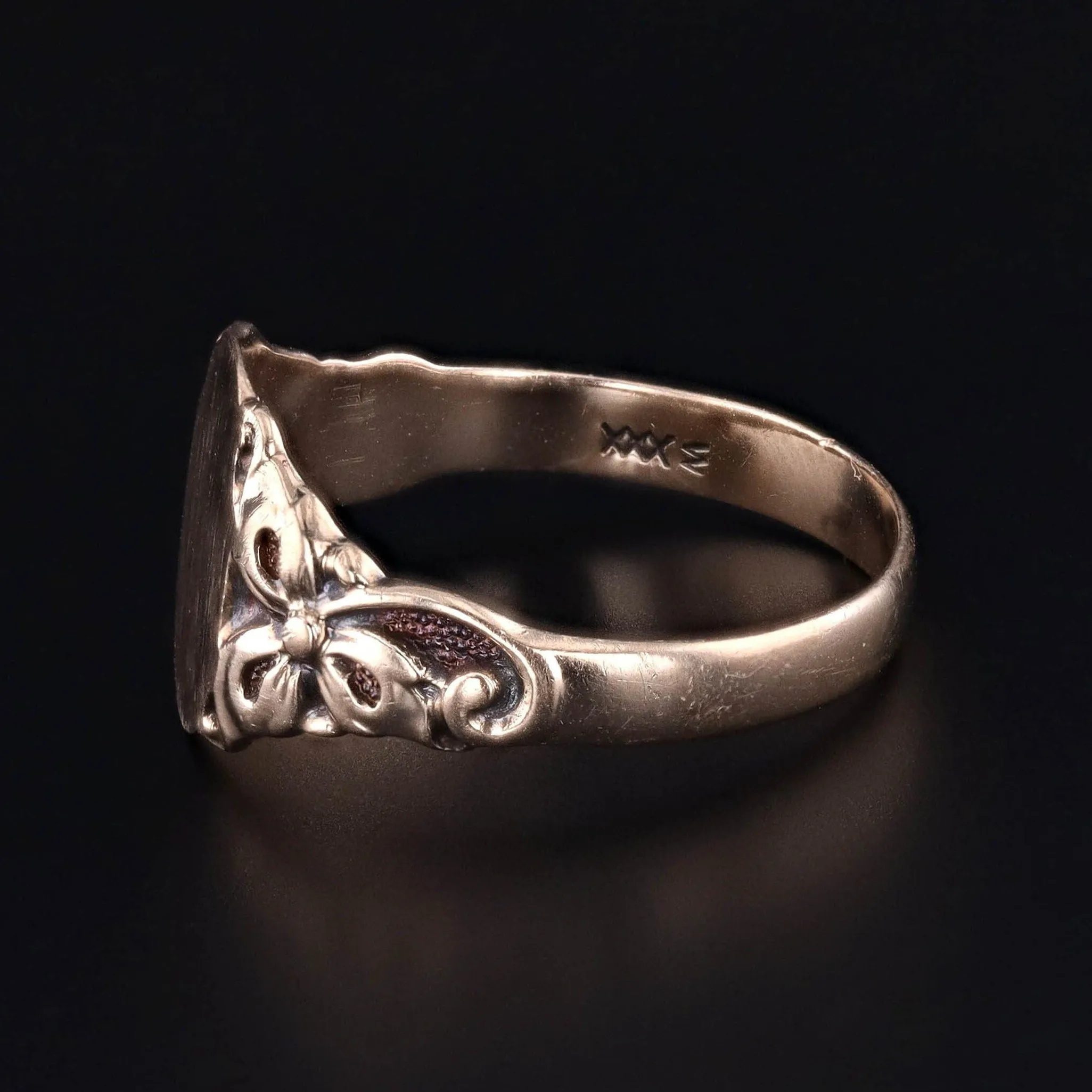 Antique Signet Ring of 10k Gold