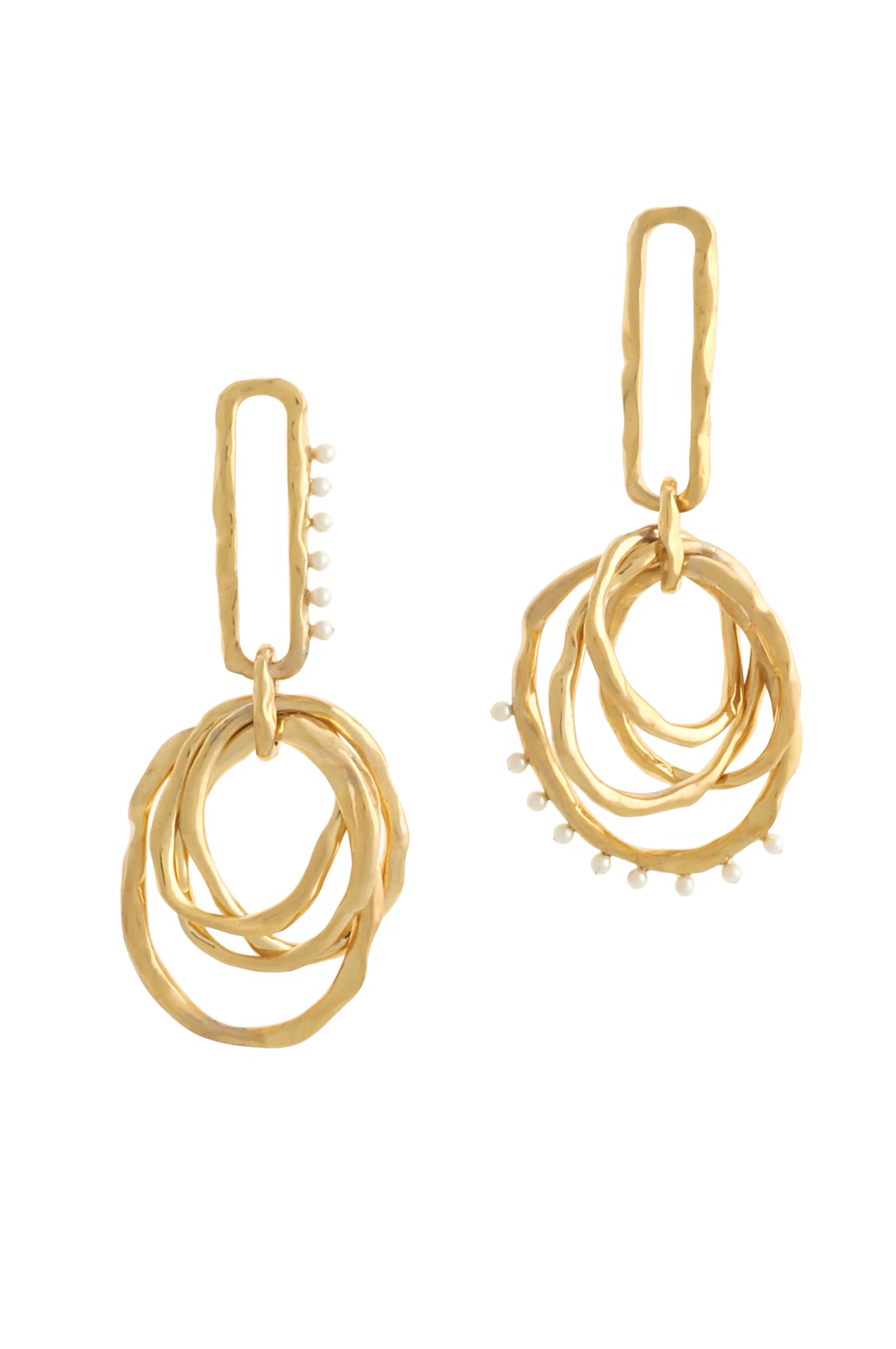 ASYMMETRICAL MINI PEARL WAVE DANGLING EARRINGS