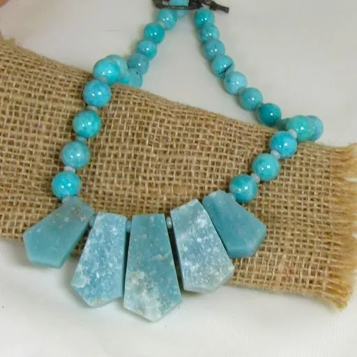 Blue Green GemstoneNecklace Intriguing Design