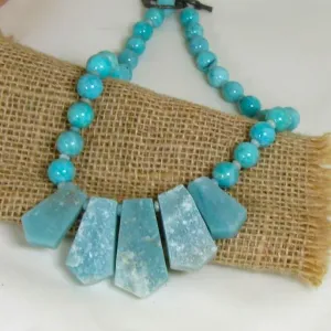Blue Green GemstoneNecklace Intriguing Design