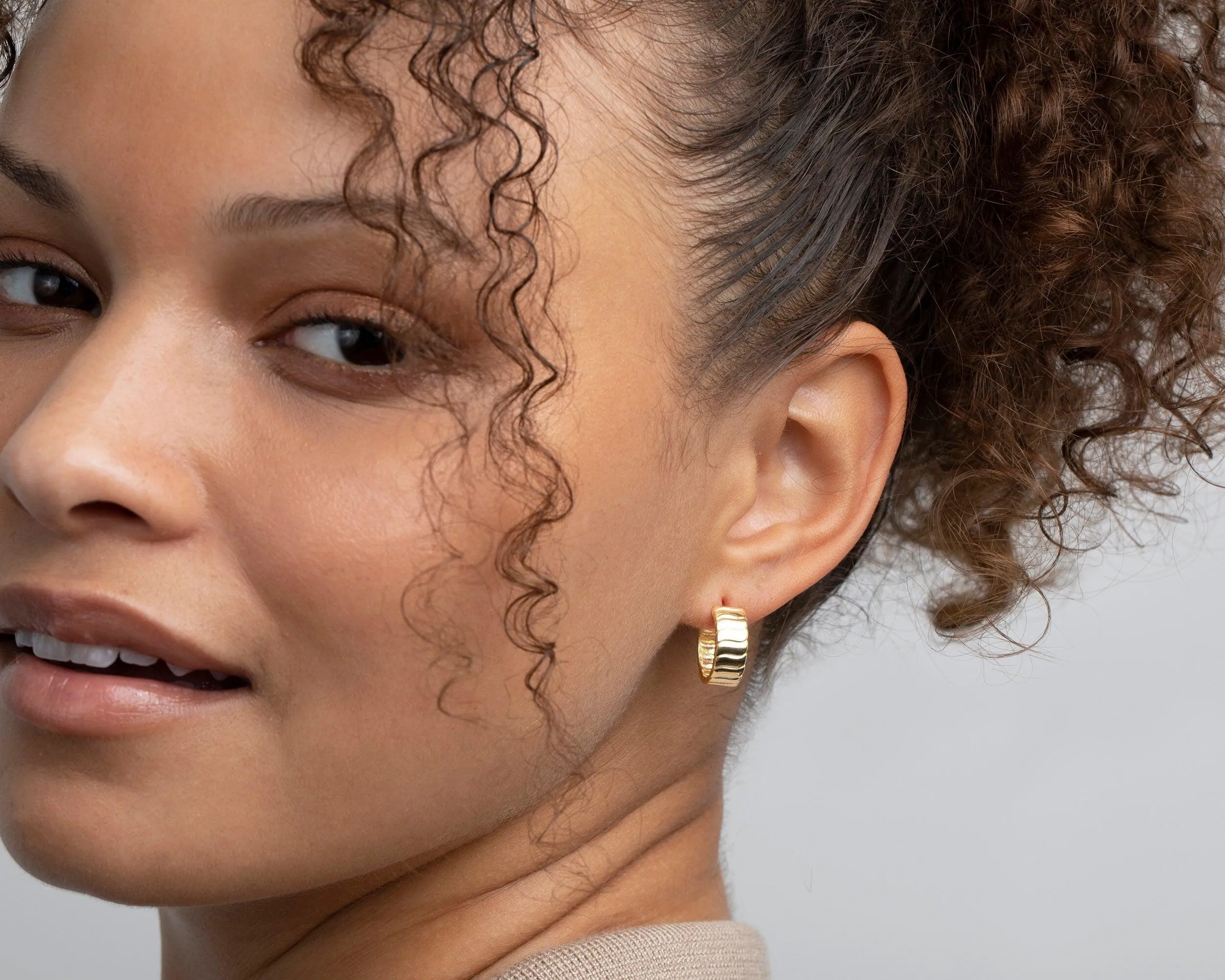 Bold Hoop Earrings - 18K Gold Vermeil