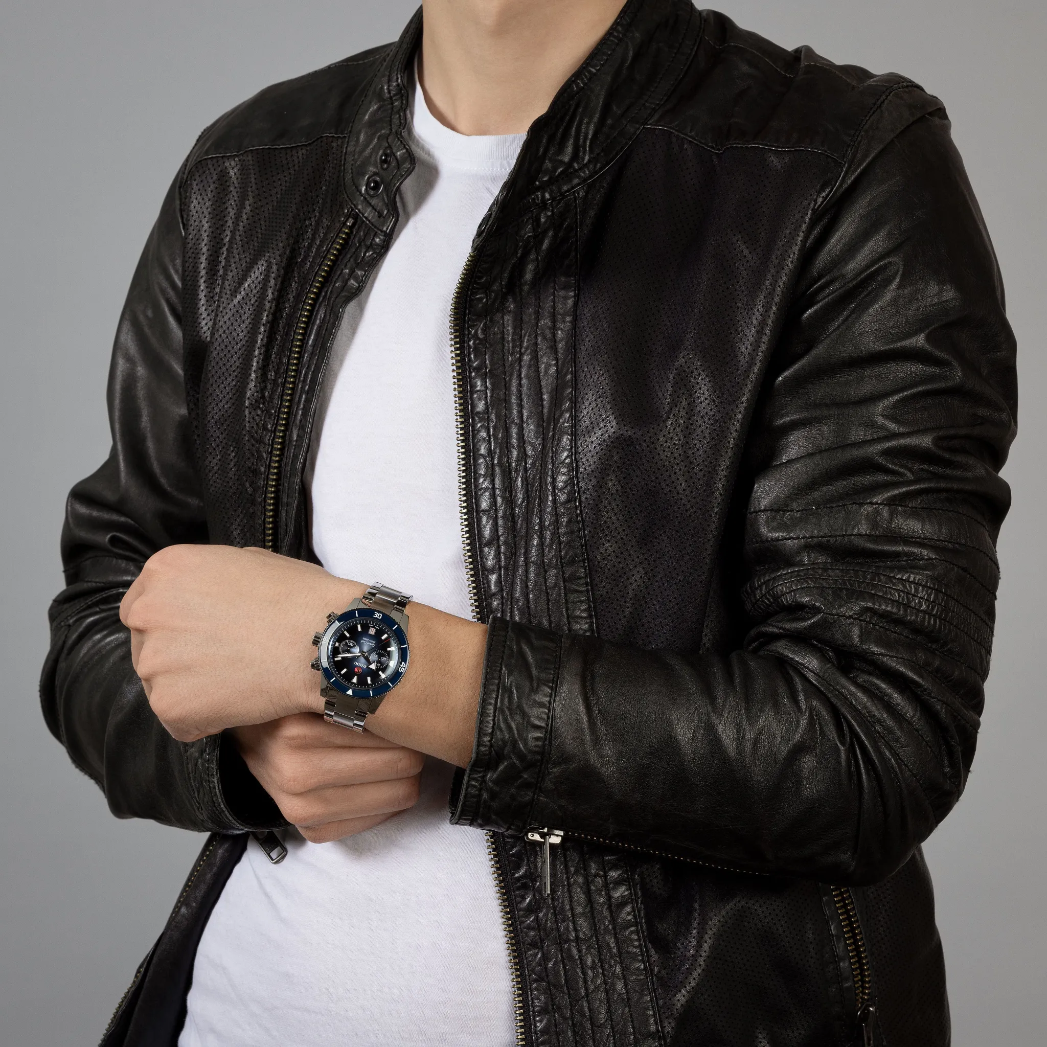 CAPTAIN COOK AUTOMATIC CHRONOGRAPH