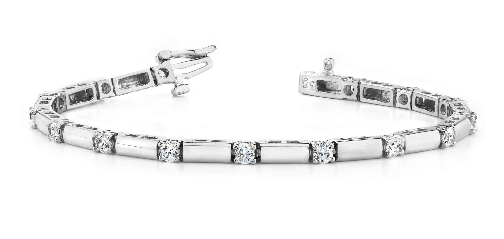 Clean Design Diamond And Bar Lab-Grown Diamond Bracelet with 0.95 ct.(finished) 2.25mm
