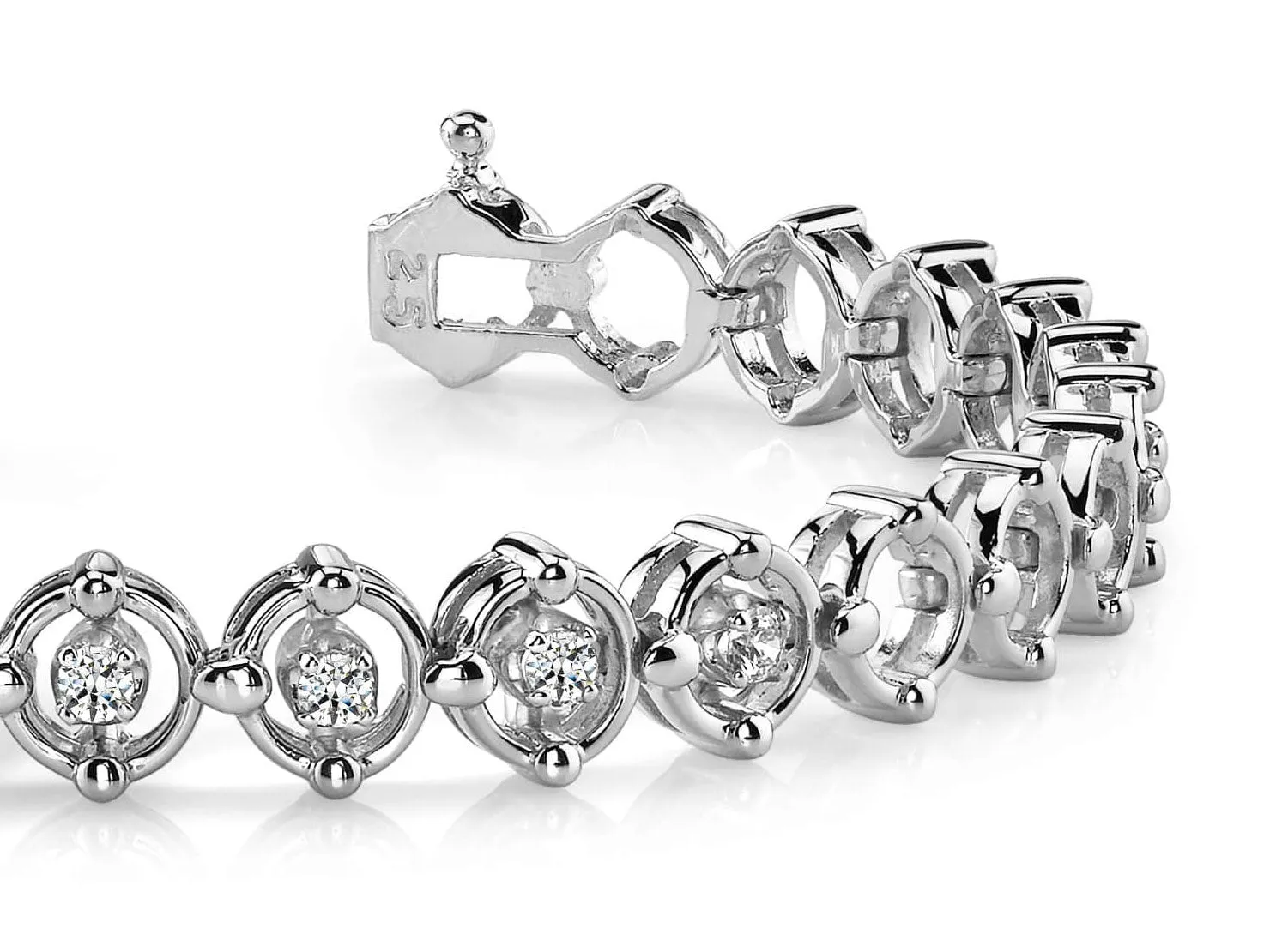 Diamond Compass Link Bracelet In Diamond with 0.60 ct.(finished) 3mm