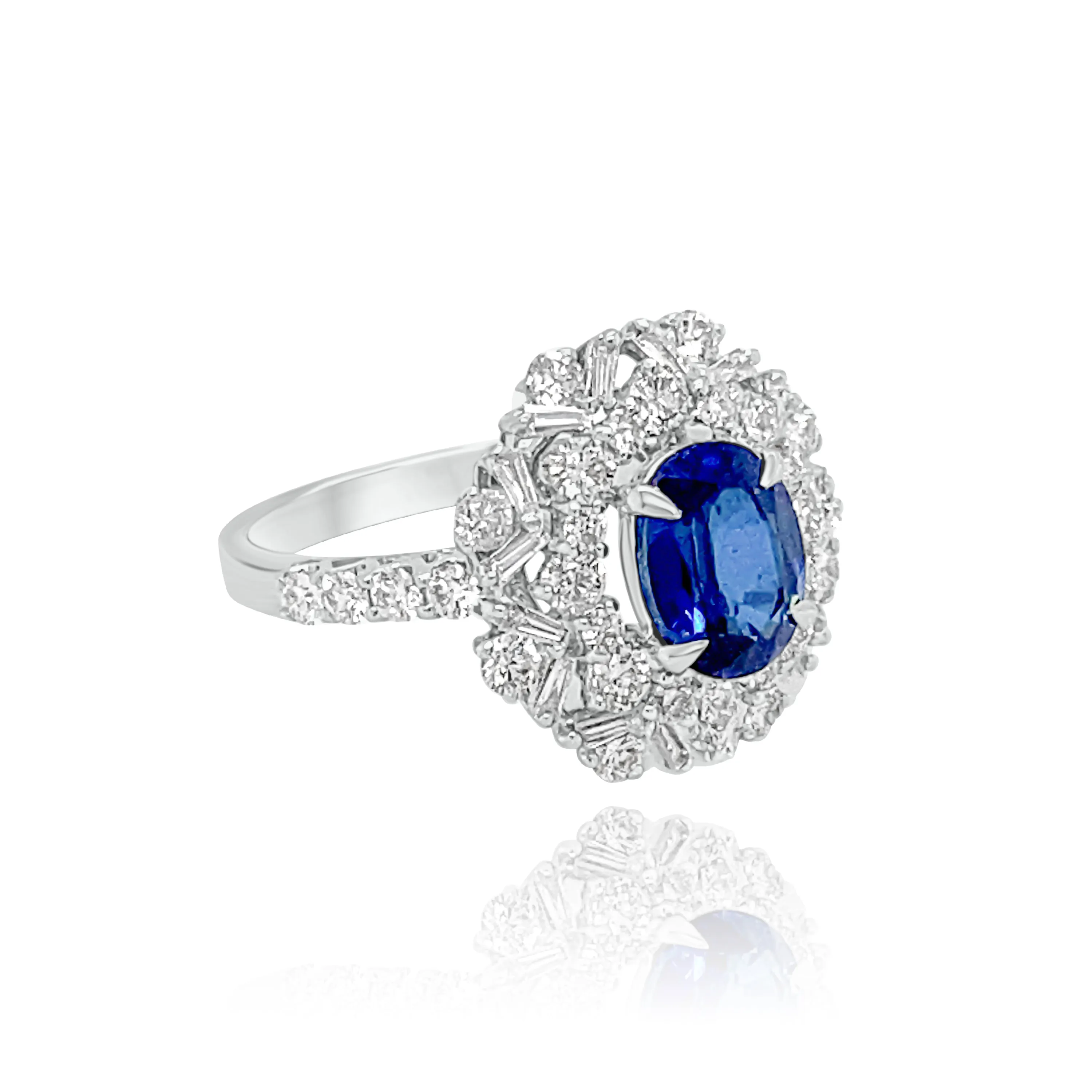 DIAMONDS & SAPPHIRE "ELEANOR" RING.
