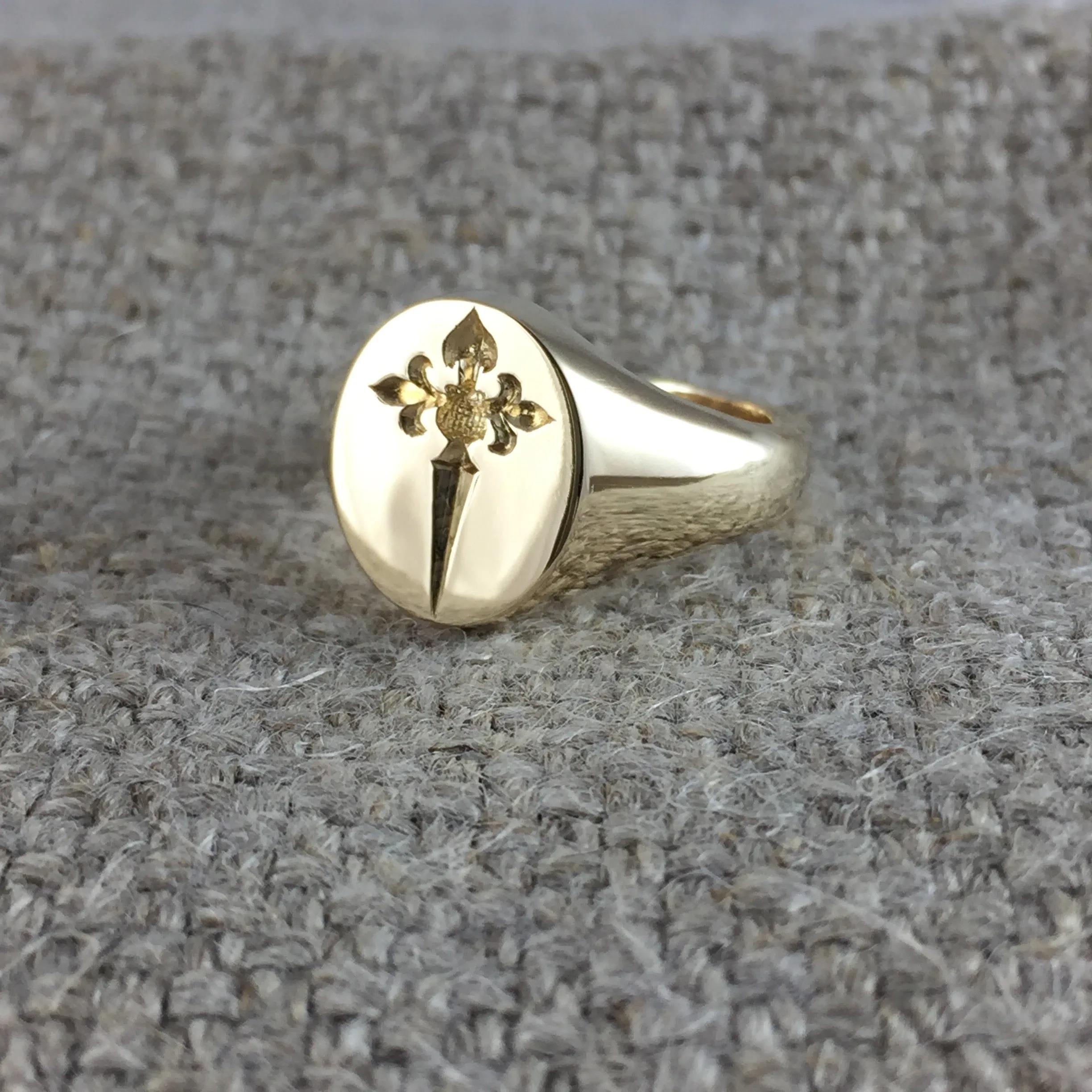 Family Crest Seal Engraved 13mm x 11mm  -  9 Carat Yellow Gold Signet Ring