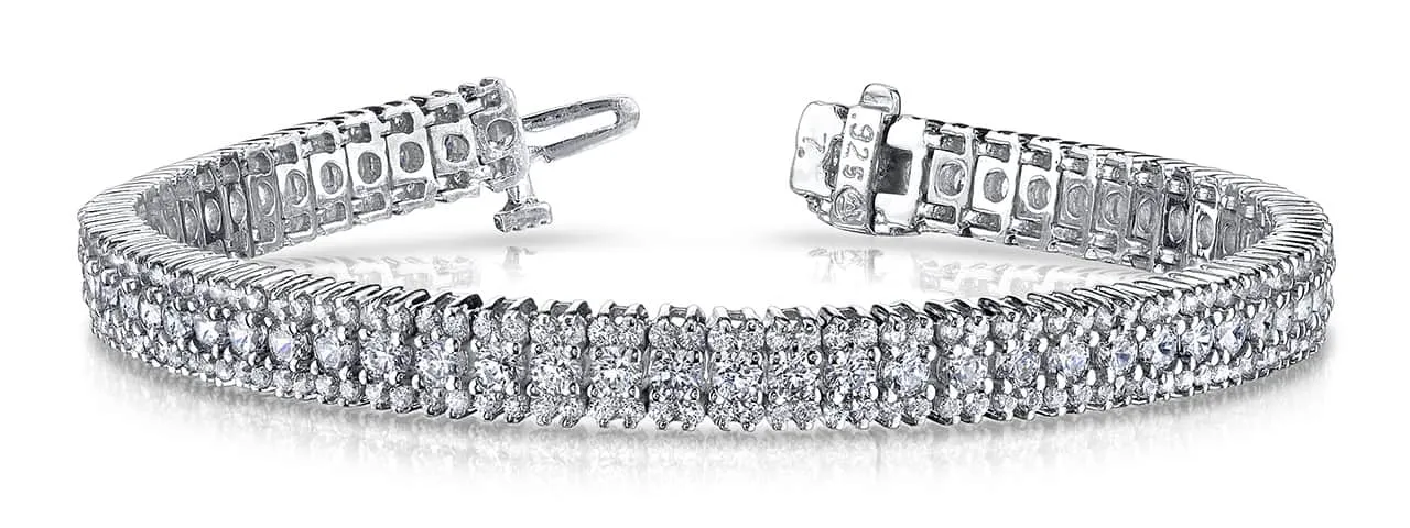 Flashy Prong Set Diamond Bracelet with 4.49 ct.(finished) 1.1mm, 2.1mm