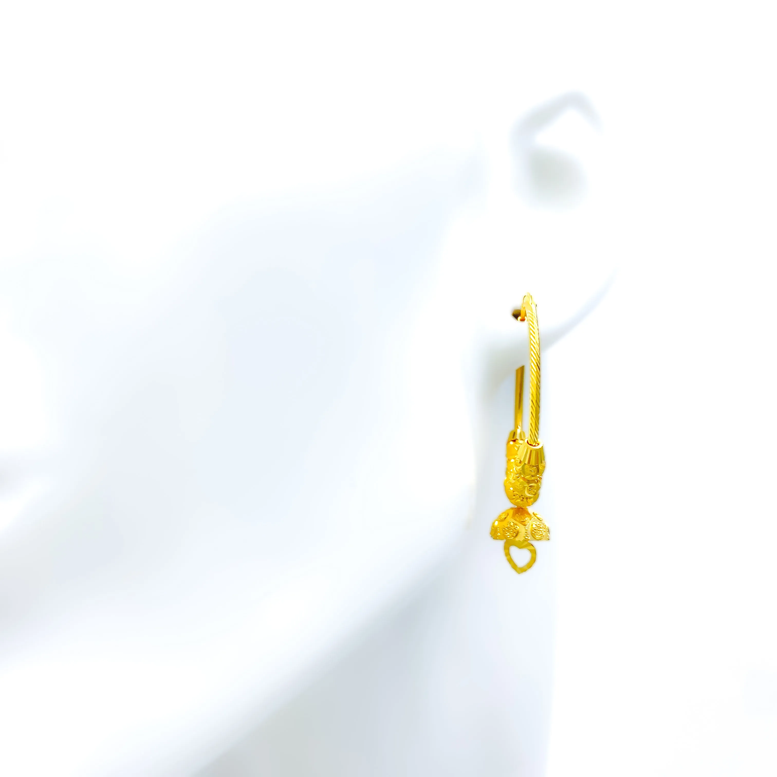 Gorgeous Chic 22k Gold Hoop Earrings