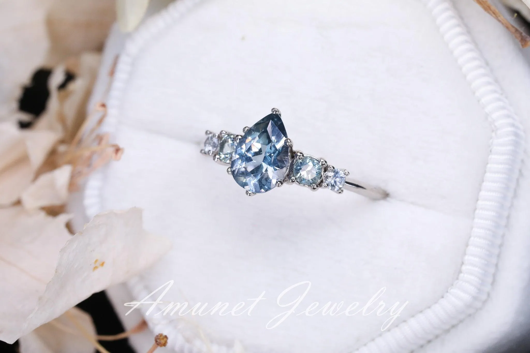 Green sapphire ring, montana sapphire ring, pear sapphire ring, engagement ring