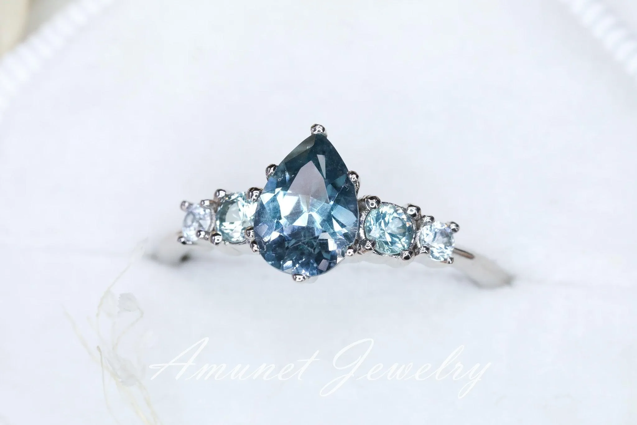 Green sapphire ring, montana sapphire ring, pear sapphire ring, engagement ring
