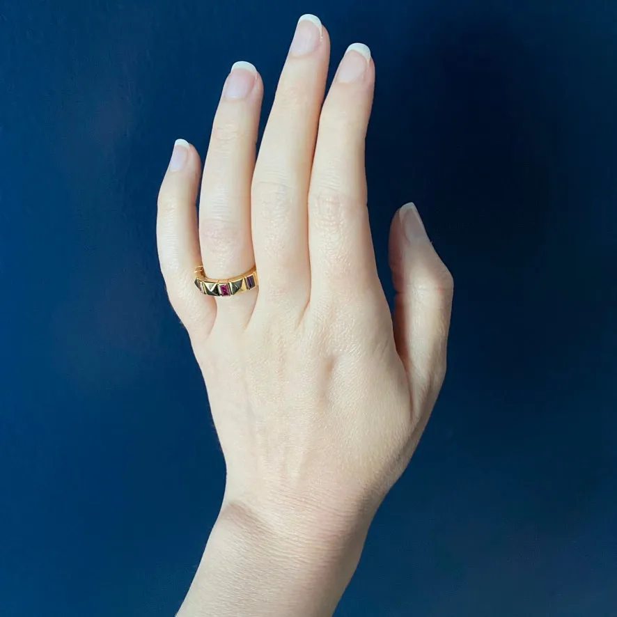 Harwell Godfrey 18k Rainbow Baguette Pyramid Band Ring