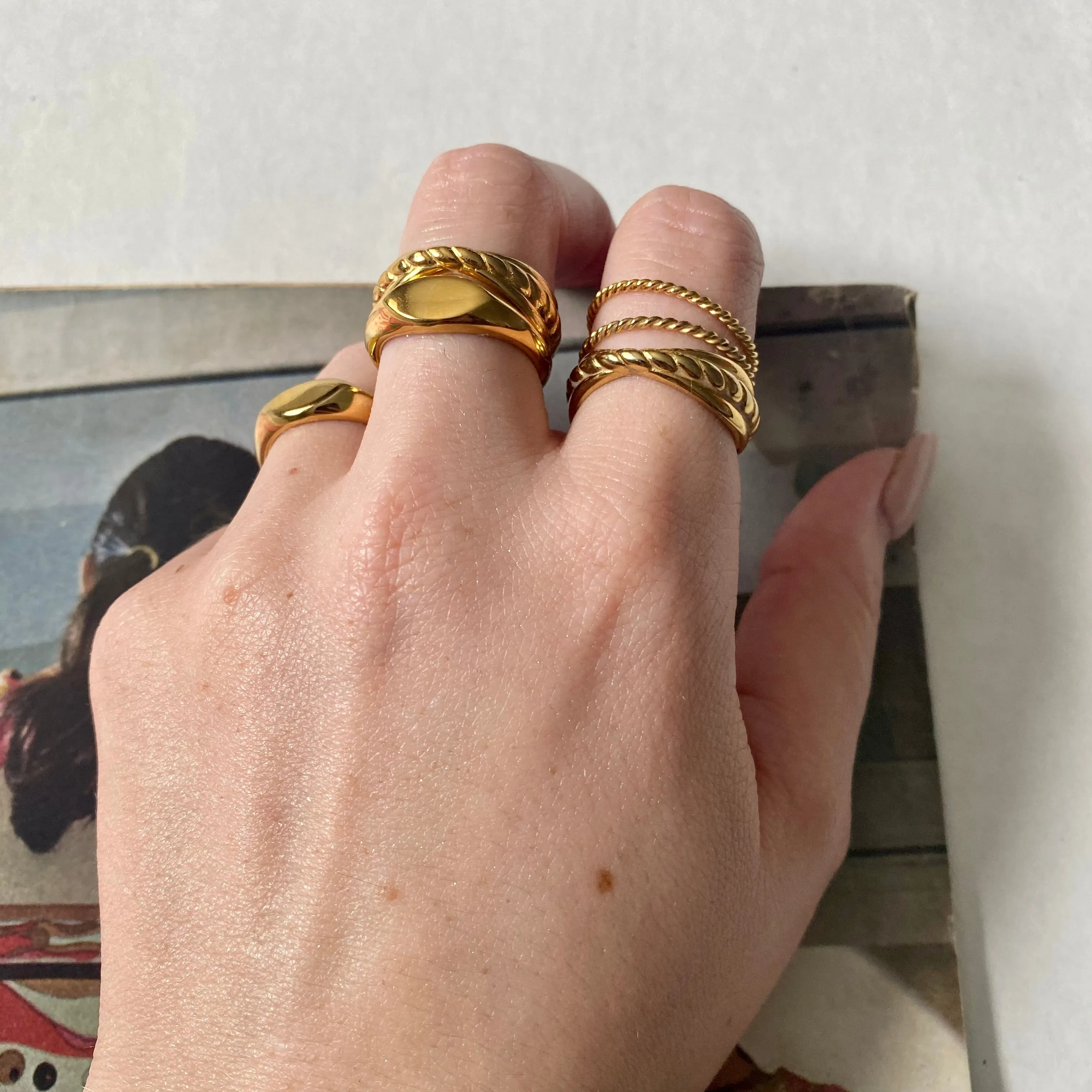 IRIS RING