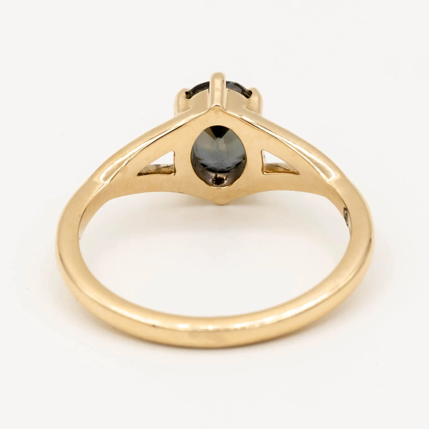 Juniper Engagement Ring | 1.53ct Oval Sapphire | 14k Yellow Gold