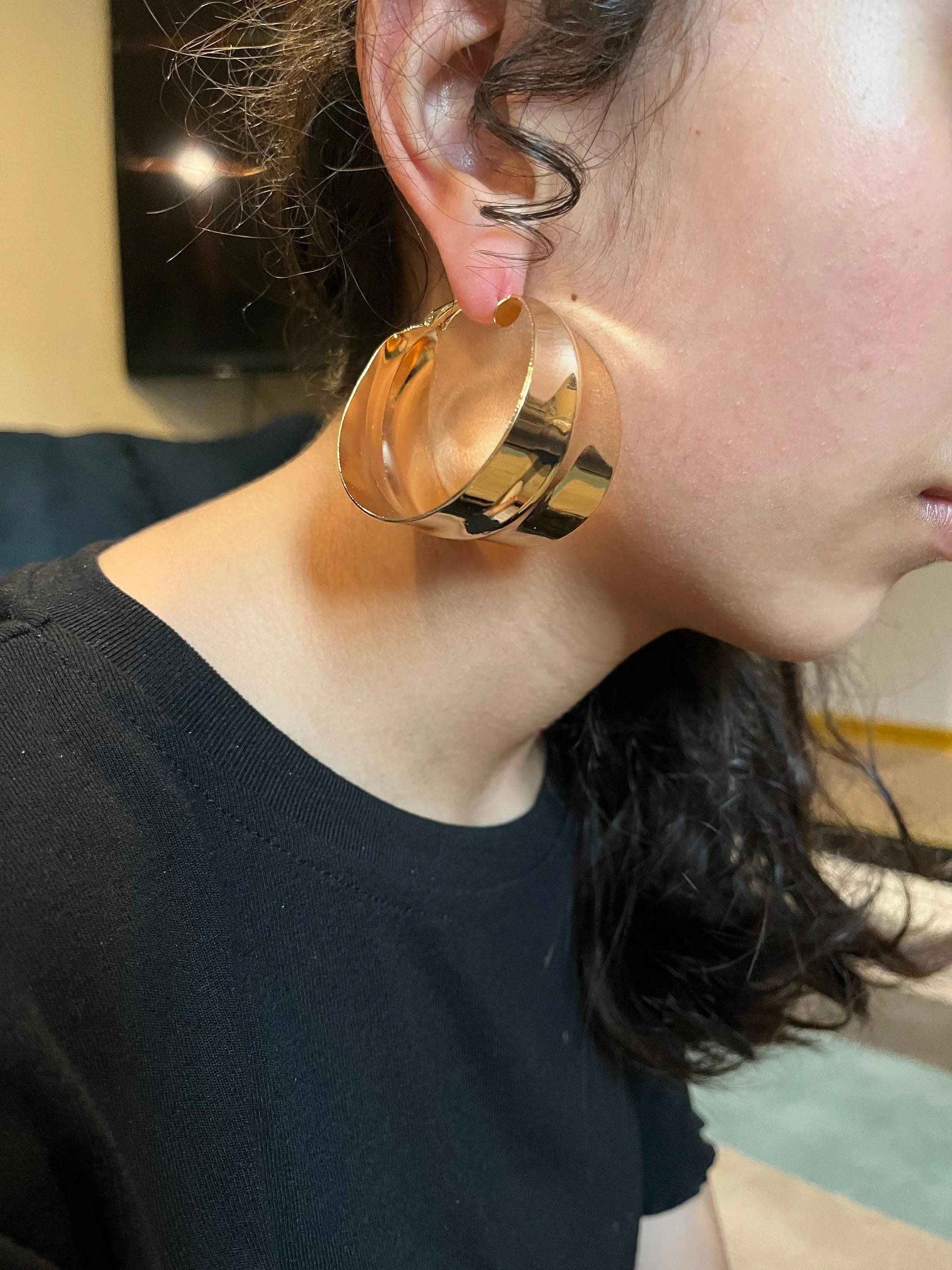 Large gold hoop earrings , huge gold hoops ,fat big gold hoop earrings , chunky round circle  gold hoop earrings