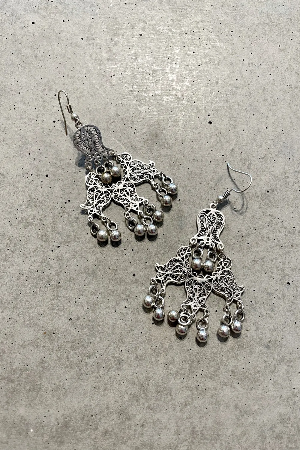 MECCA SILVER CHANDELIER EARRINGS