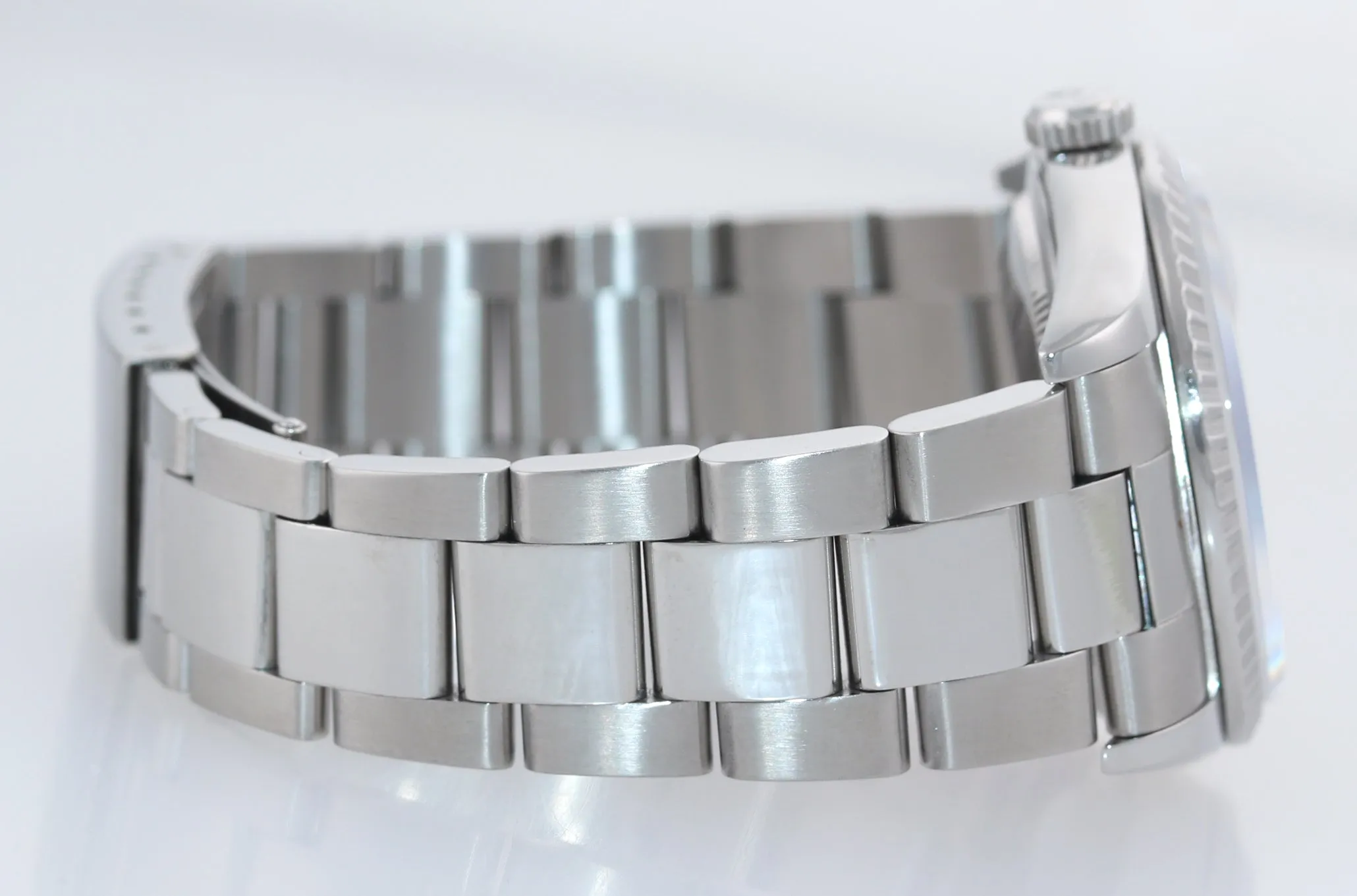 MINT Rolex DateJust 36mm 16220 Steel White Roman Date 36mm Oyster Watch
