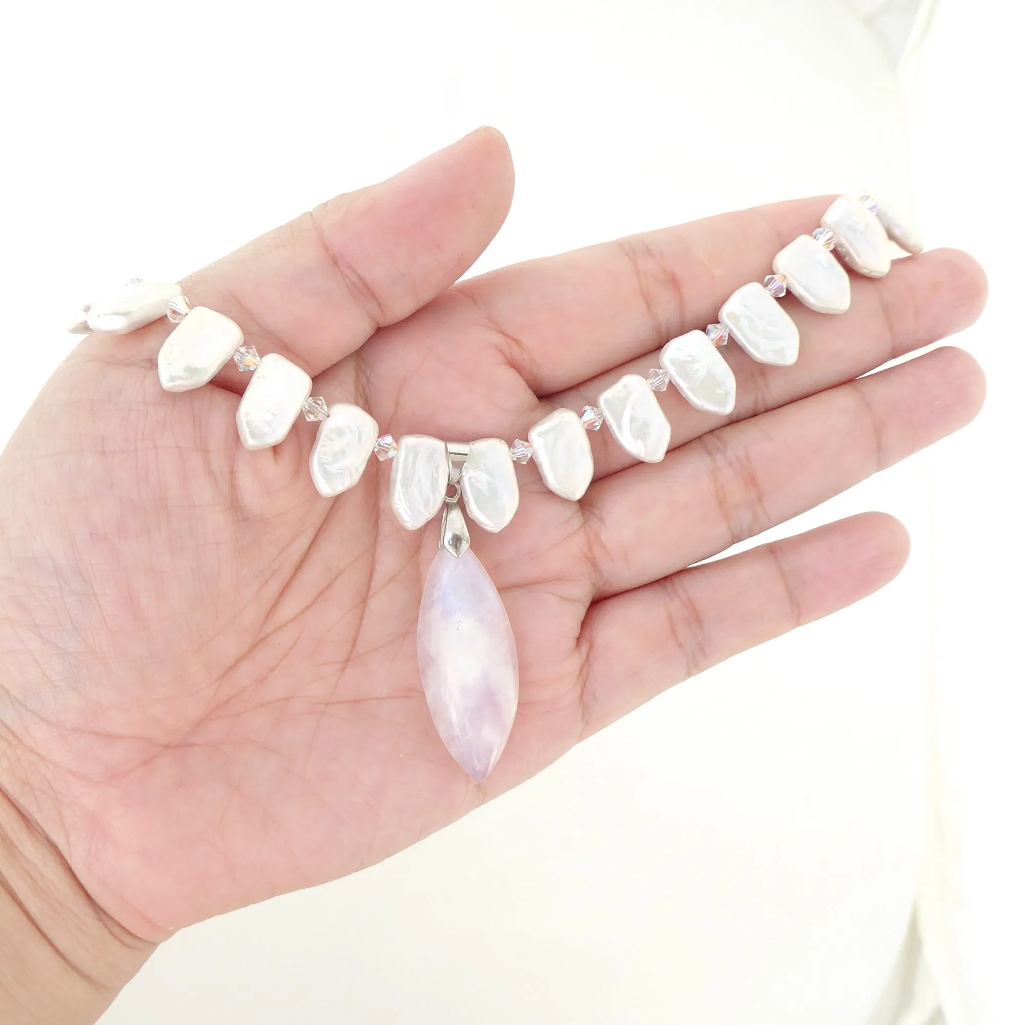 Moonstone pearl collar necklace