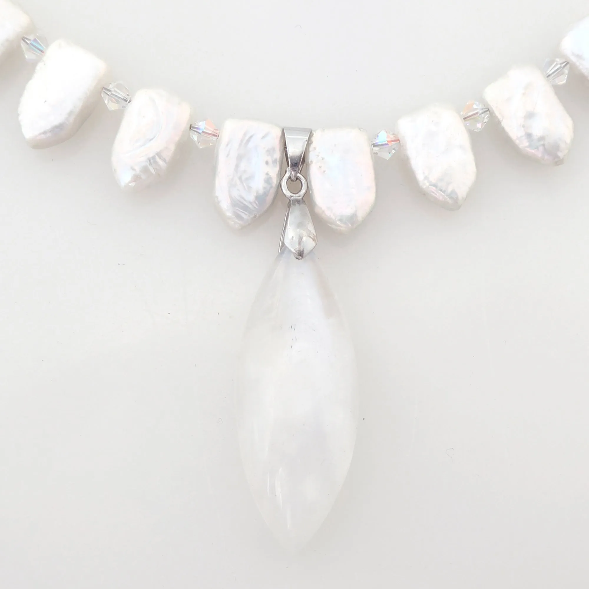 Moonstone pearl collar necklace