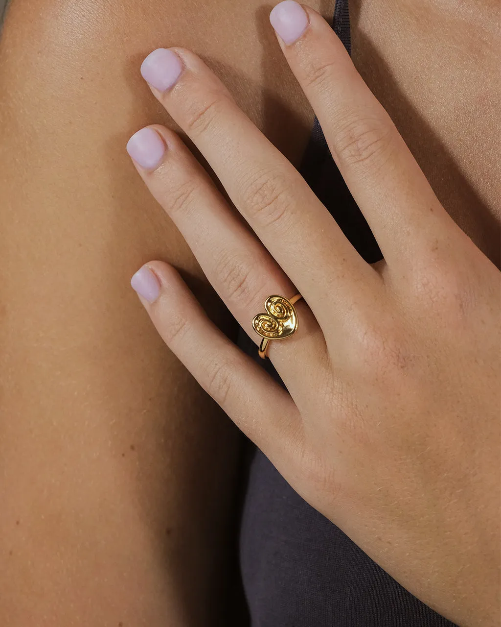 Palmier Signet Ring