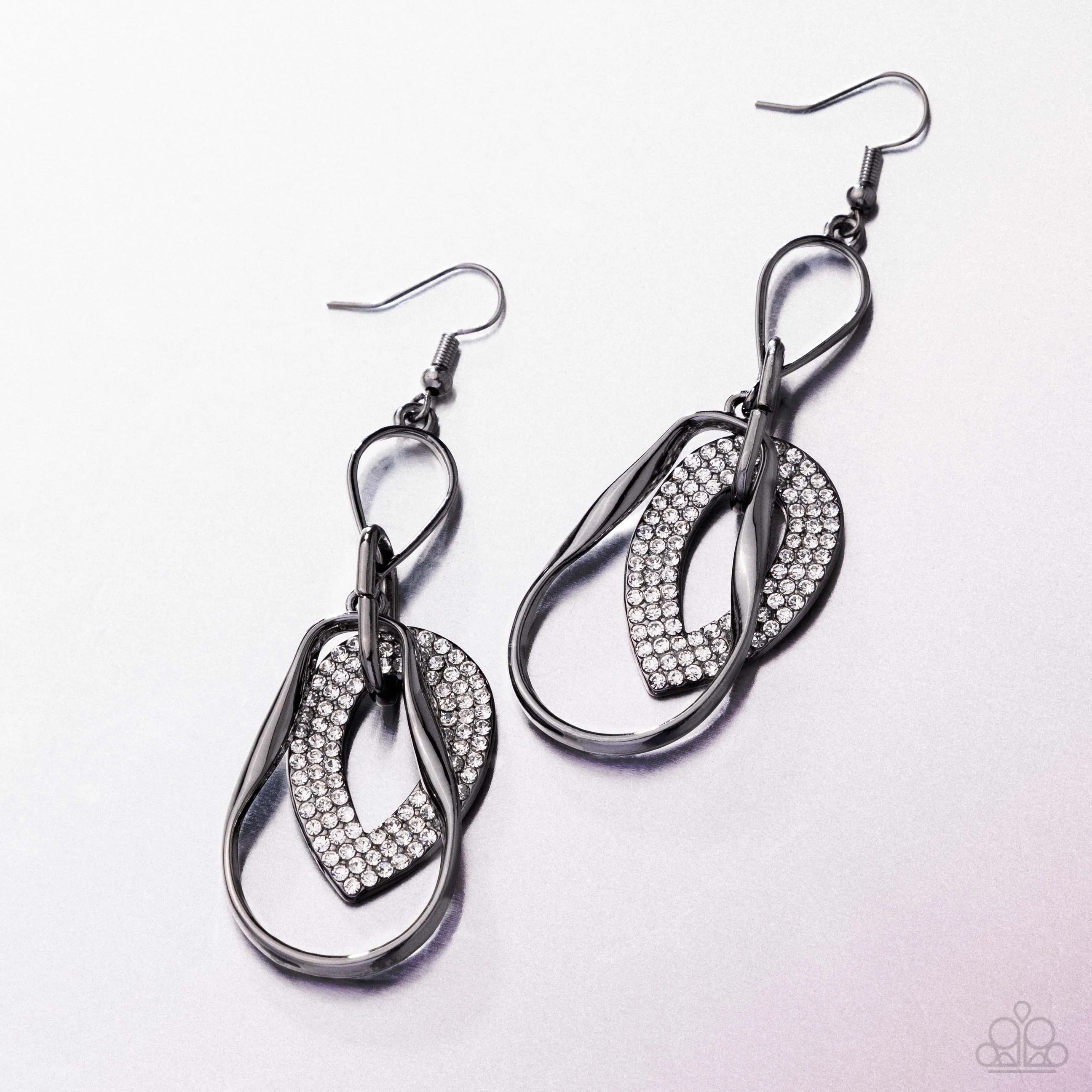 Paparazzi Teardrop Triumph - Black Earrings