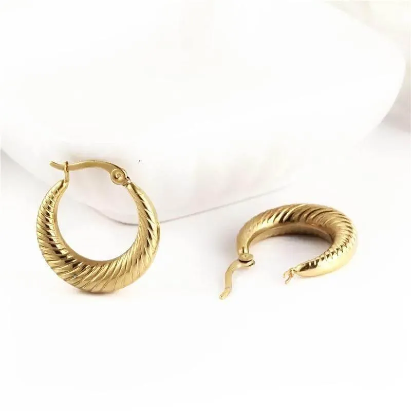 Pretty Girl Hoops