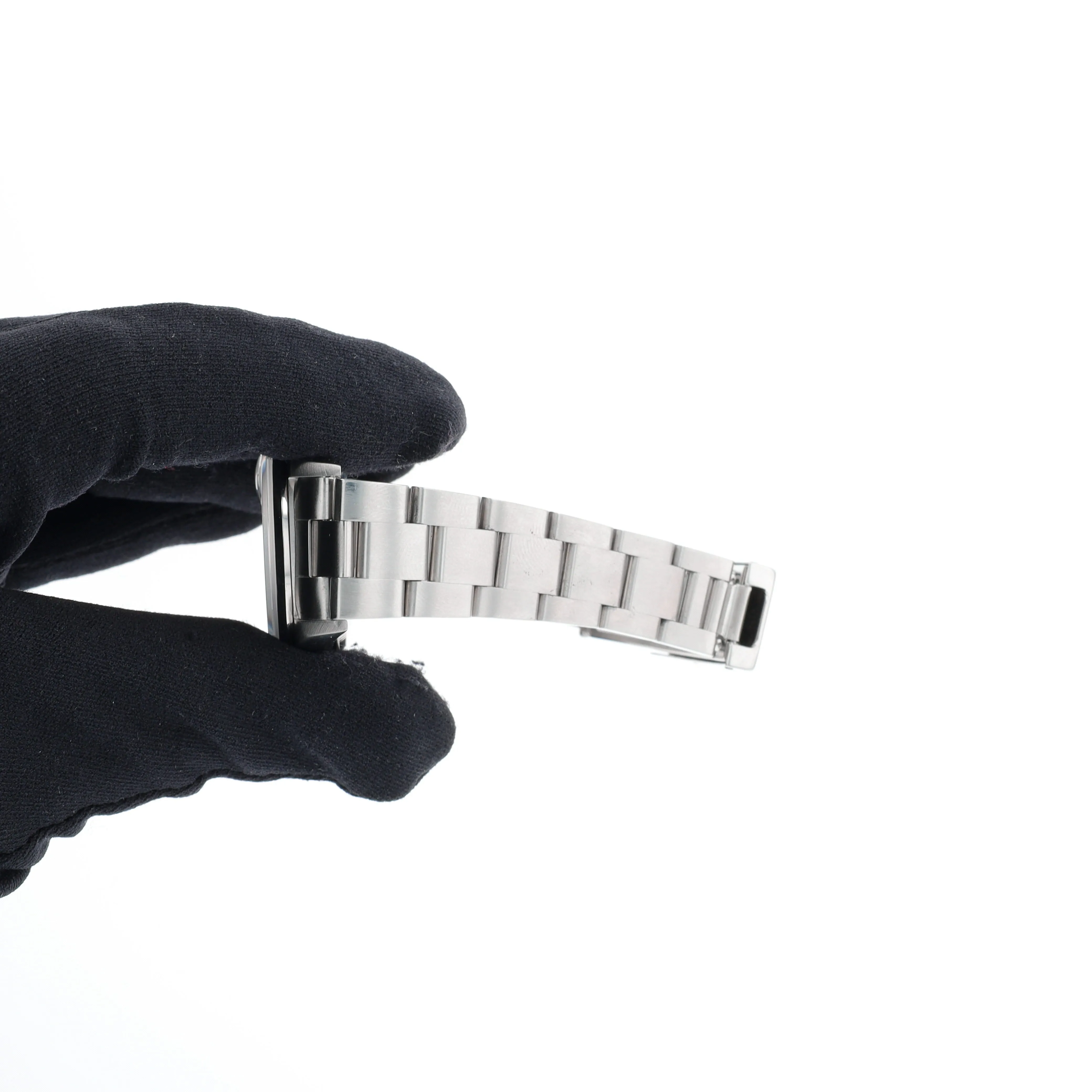 Rolex Date 15200 34mm Silver Index Dial Smooth Bezel Oyster Band
