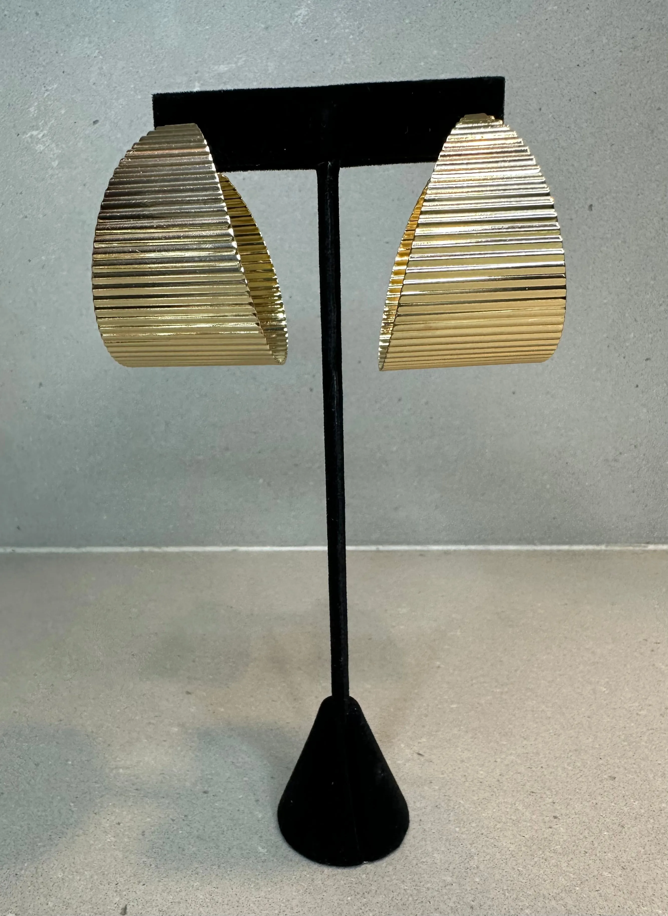 ROLLUM EARRINGS
