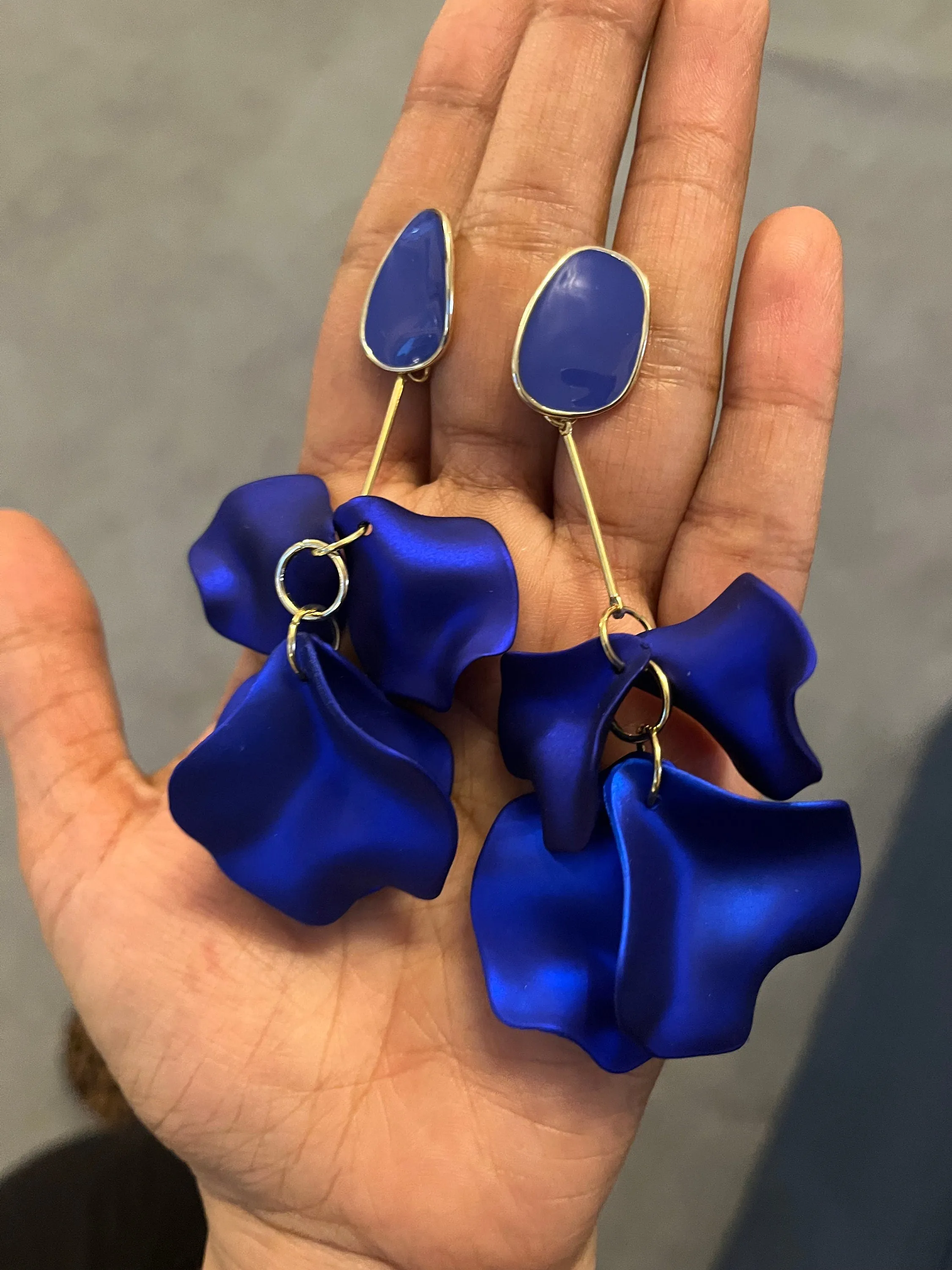 Royal blue earrings , blue petal earrings , blue flower earrings , long blue earrings , blue wedding earrings , large blue earrings