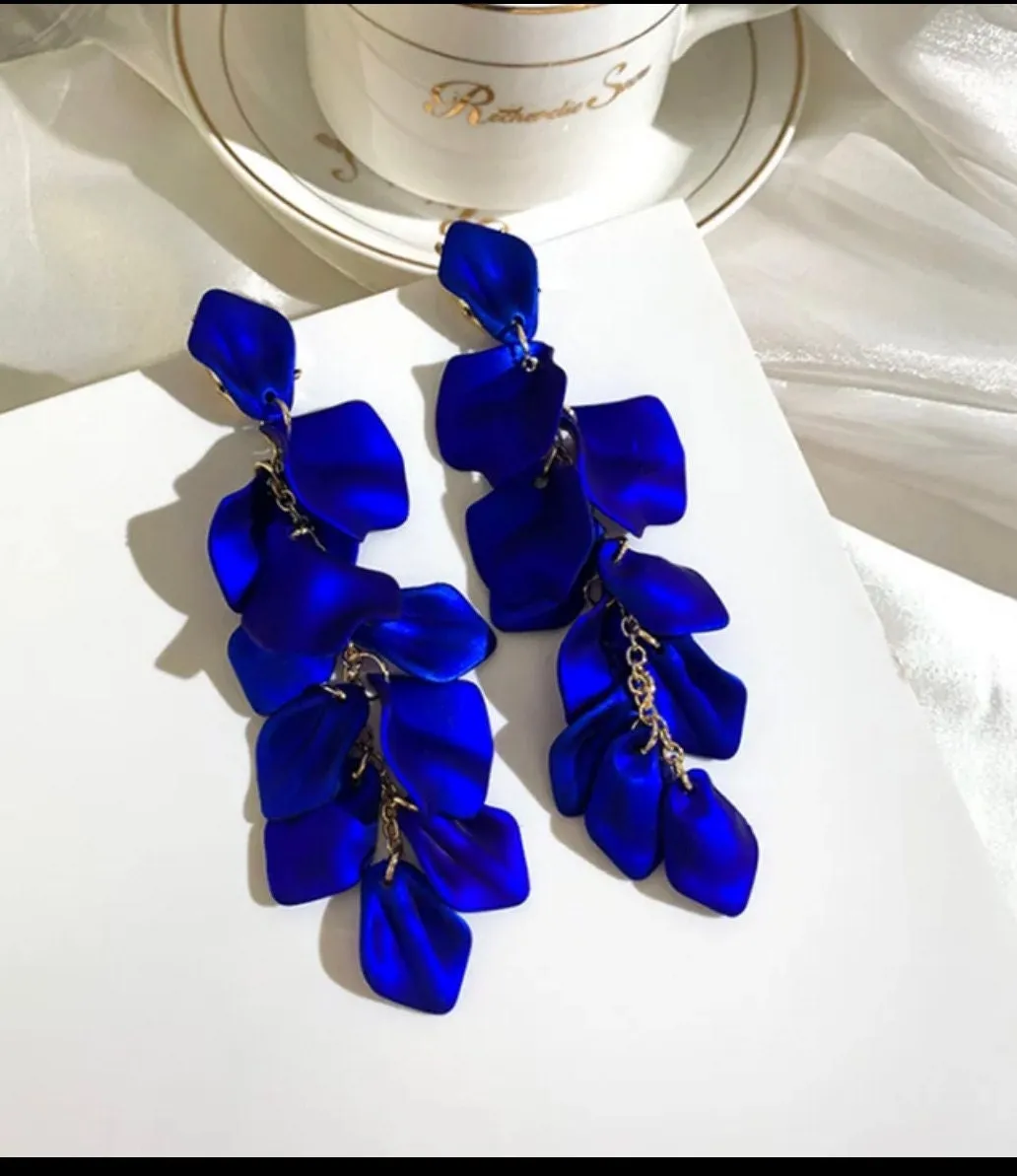 Royal blue earrings , blue petal earrings , blue flower earrings , long blue earrings , blue wedding earrings , large blue earrings