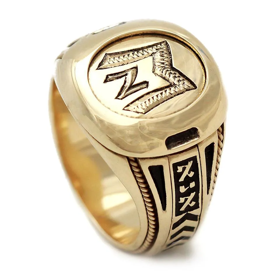 Signet ring- retirement gift ideas for men