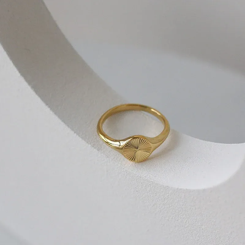 Soleil Sun Signet Ring - Gold
