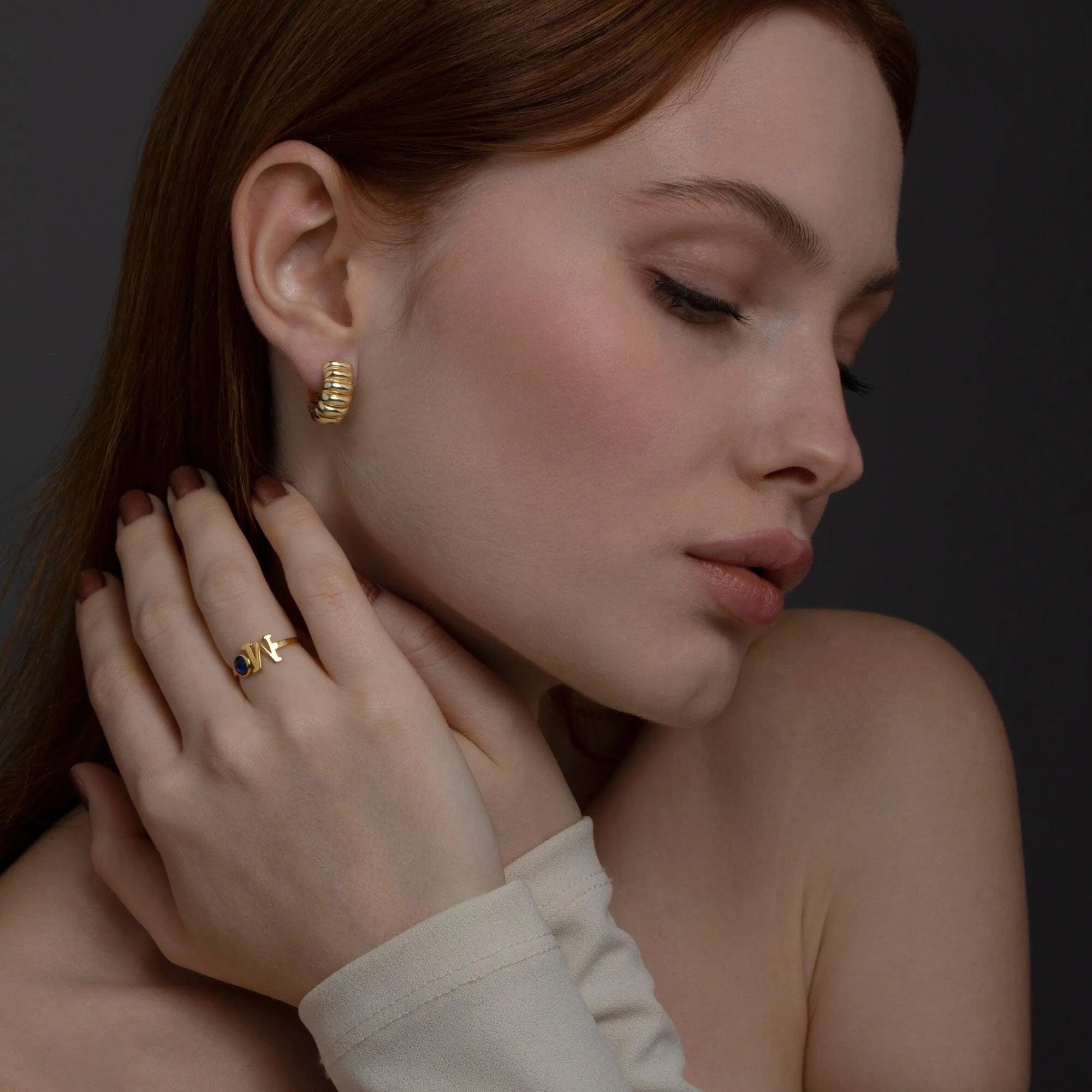 Trendy Scalloped Hinged Hoop Earrings - 18K Gold Vermeil