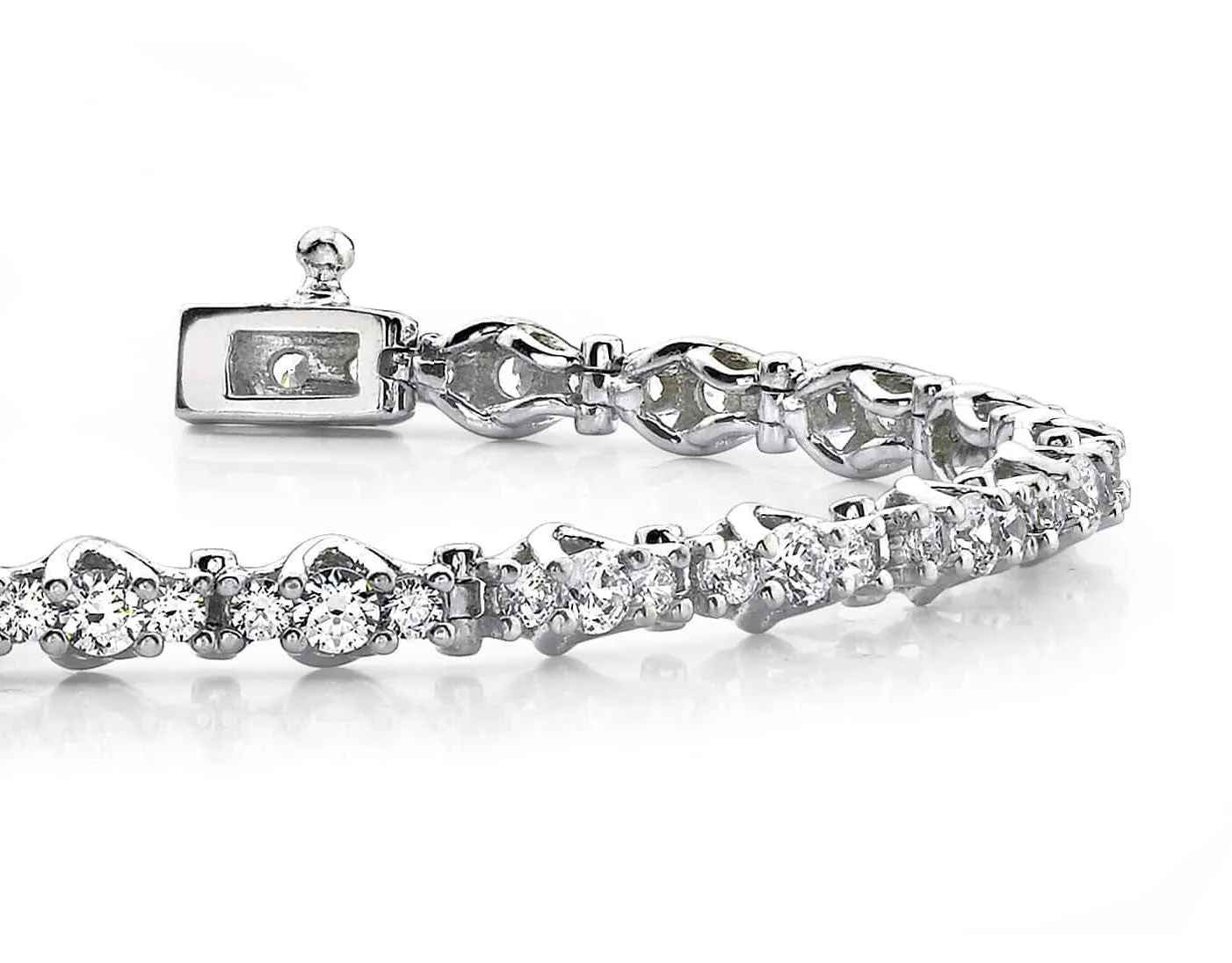 Triple Diamond Link Diamond Bracelet with 2.07 ct.(finished) 1.5mm, 2.25mm