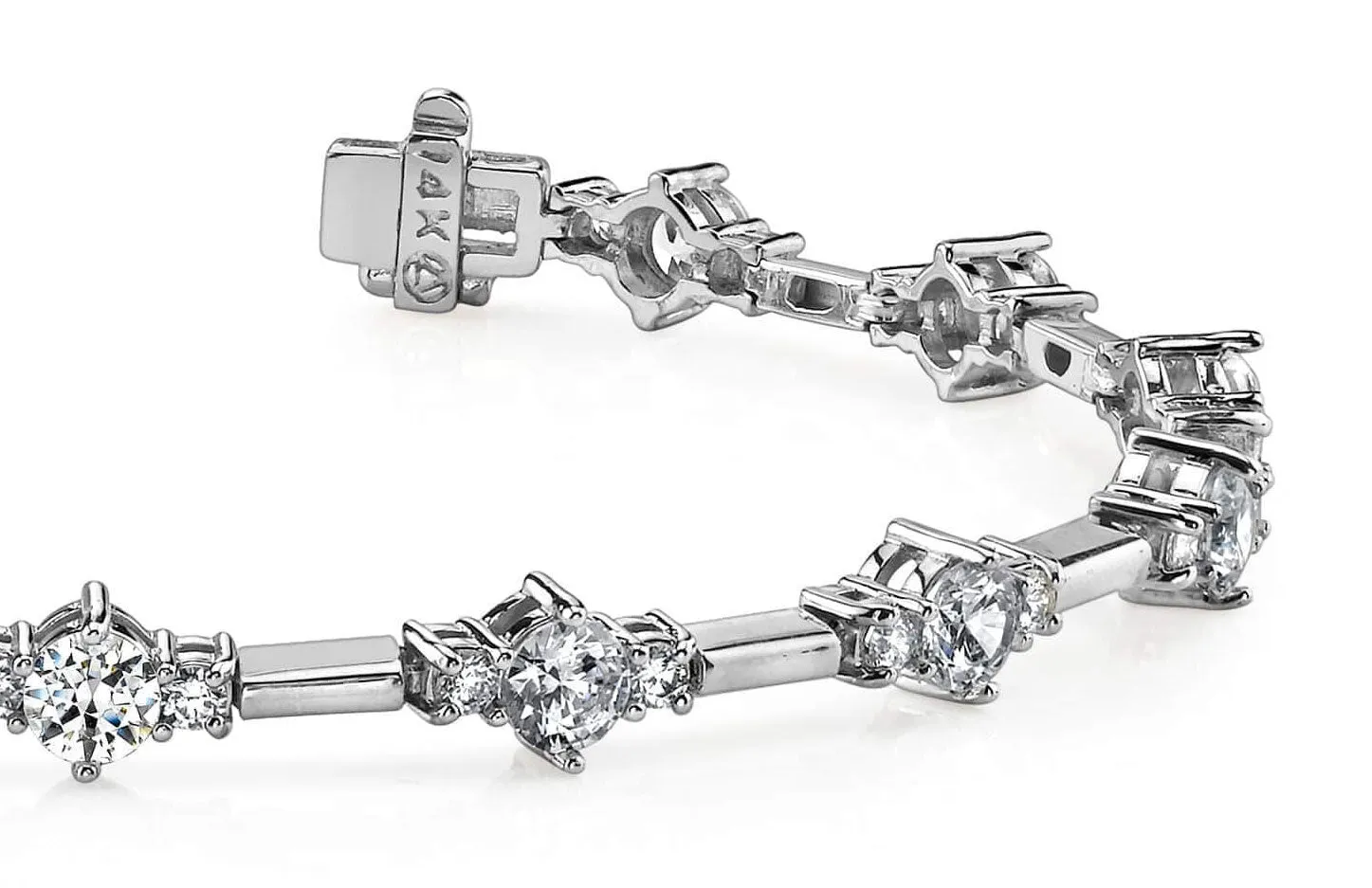 Two Tone Triple Lab-Grown Diamond Bracelet with 4.03 ct.(finished) 2.2mm, 3.9mm