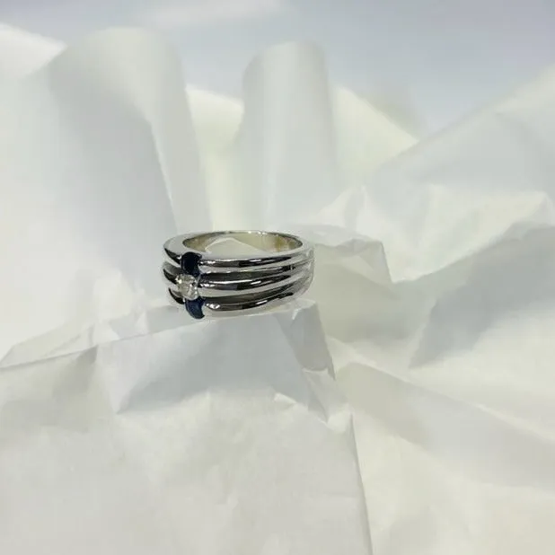 Vertical Three Stone Ring