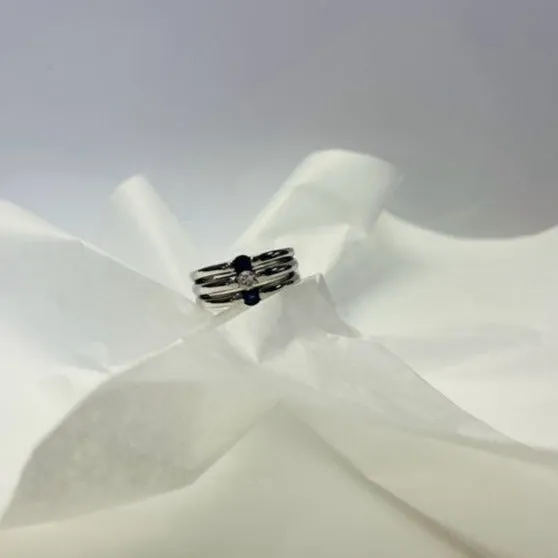 Vertical Three Stone Ring