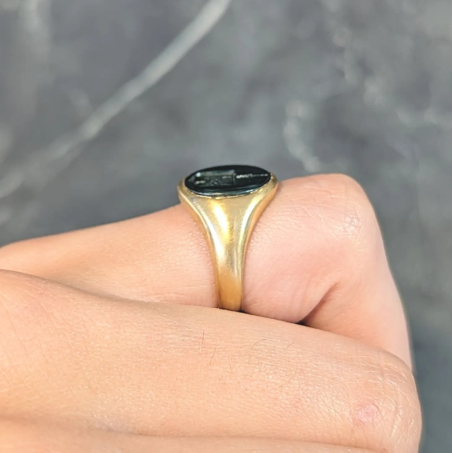 Victorian Bloodstone 18K Yellow Gold Crest Antique Unisex Shield Signet Ring