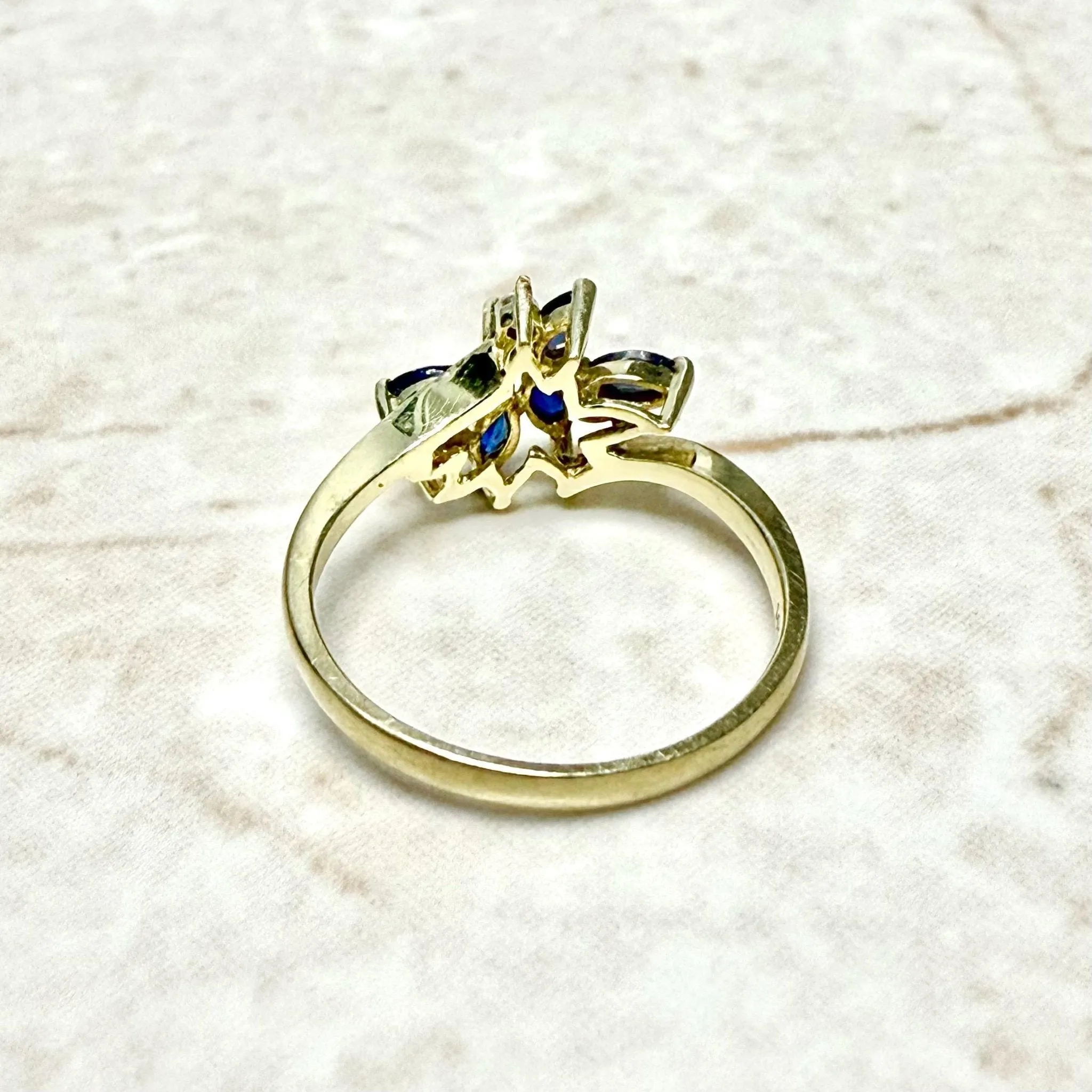 Vintage 14 Karat Yellow Gold Blue Sapphire & Diamond Cocktail Ring