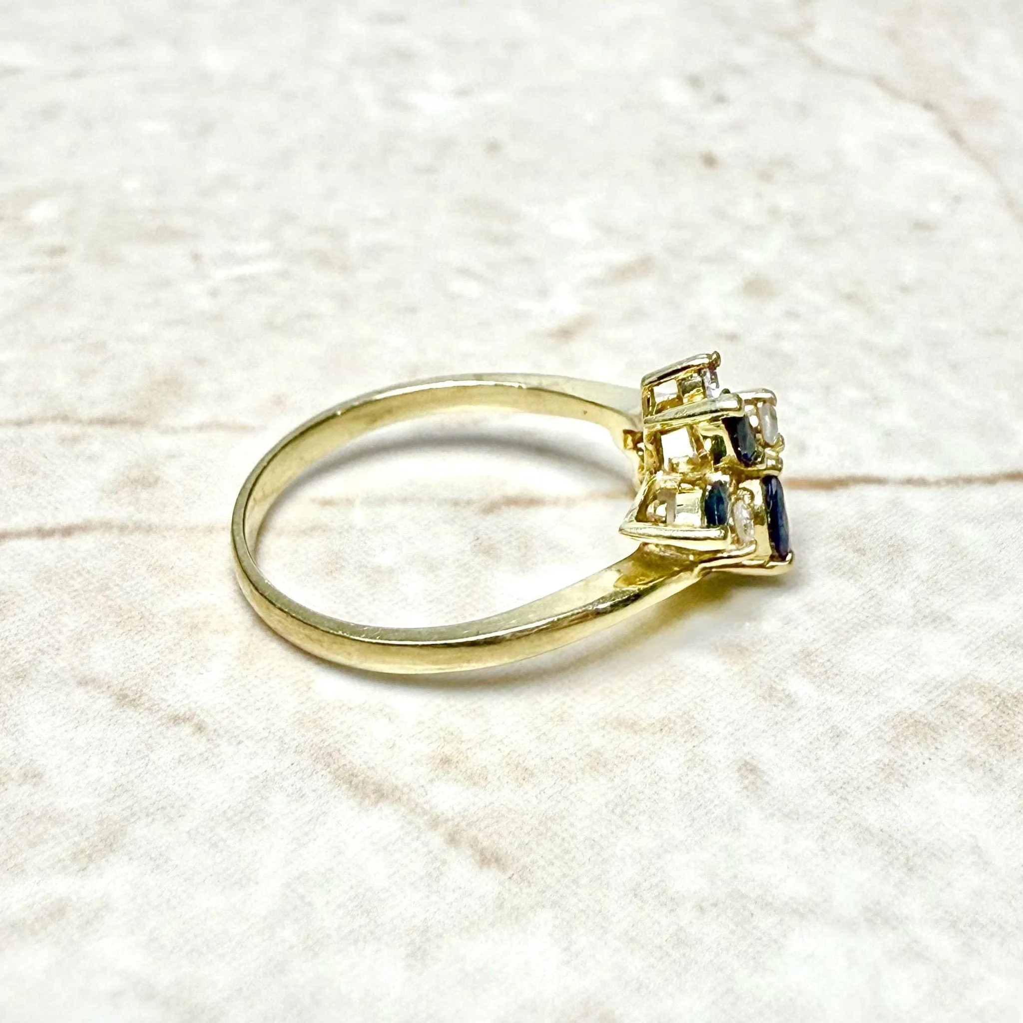 Vintage 14 Karat Yellow Gold Blue Sapphire & Diamond Cocktail Ring