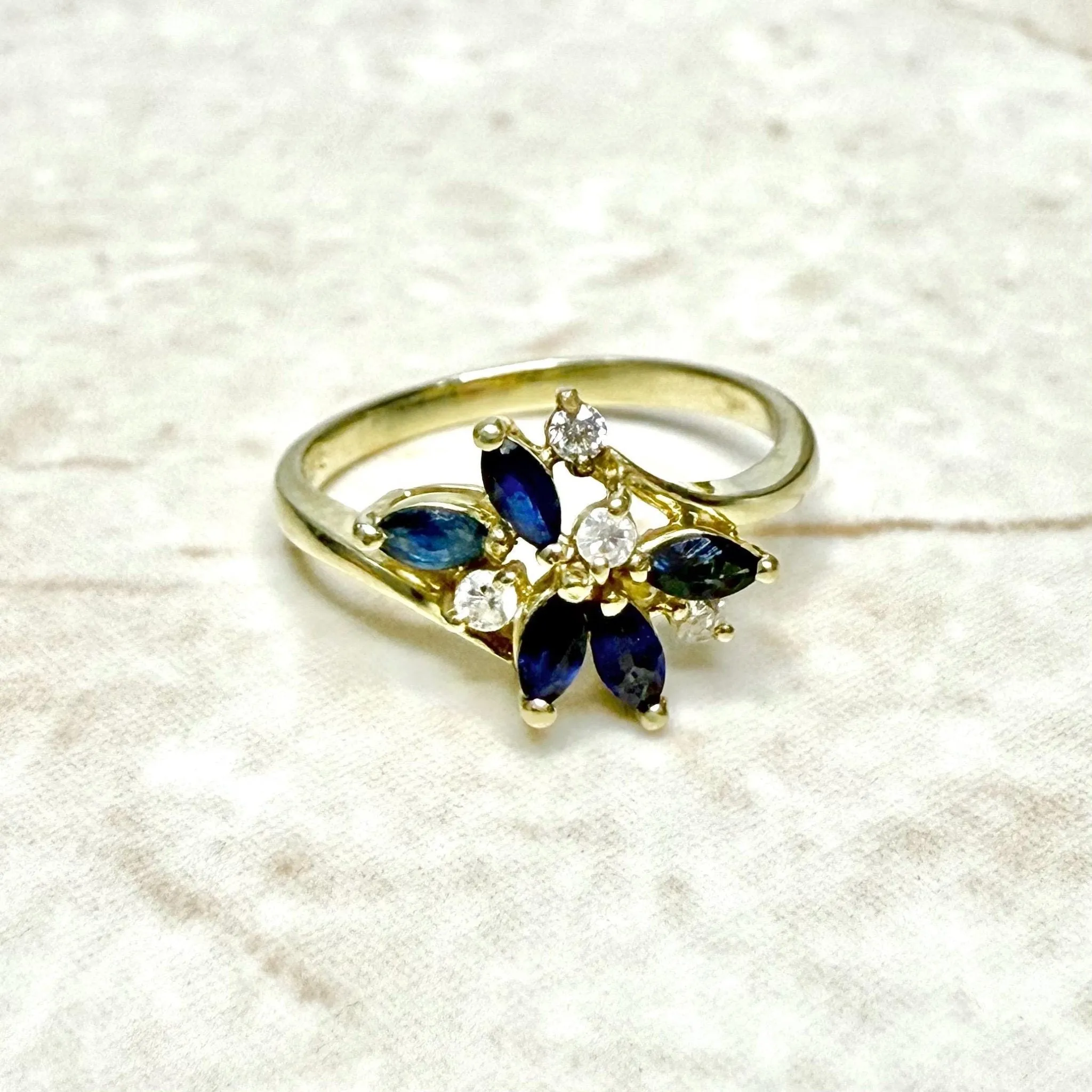 Vintage 14 Karat Yellow Gold Blue Sapphire & Diamond Cocktail Ring