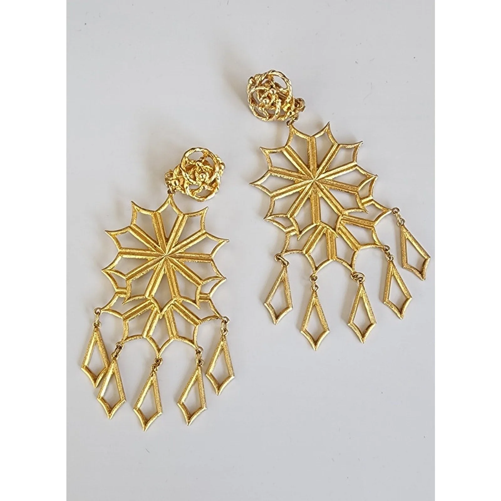 Vintage 80s Oversized Earrings Gold Snowflake Starbursts