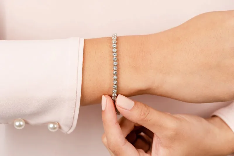 Vintage Dreams Tennis Diamond Bracelet with 1.96 ct.(finished) 2.1mm